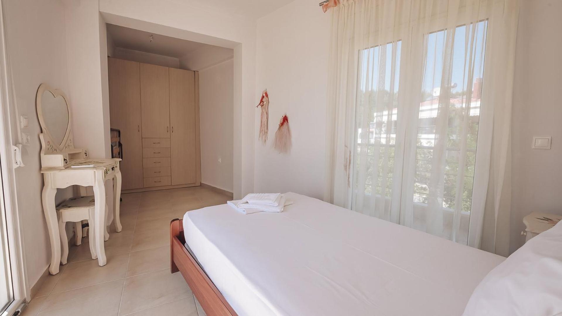 Holiday home Front Toroni