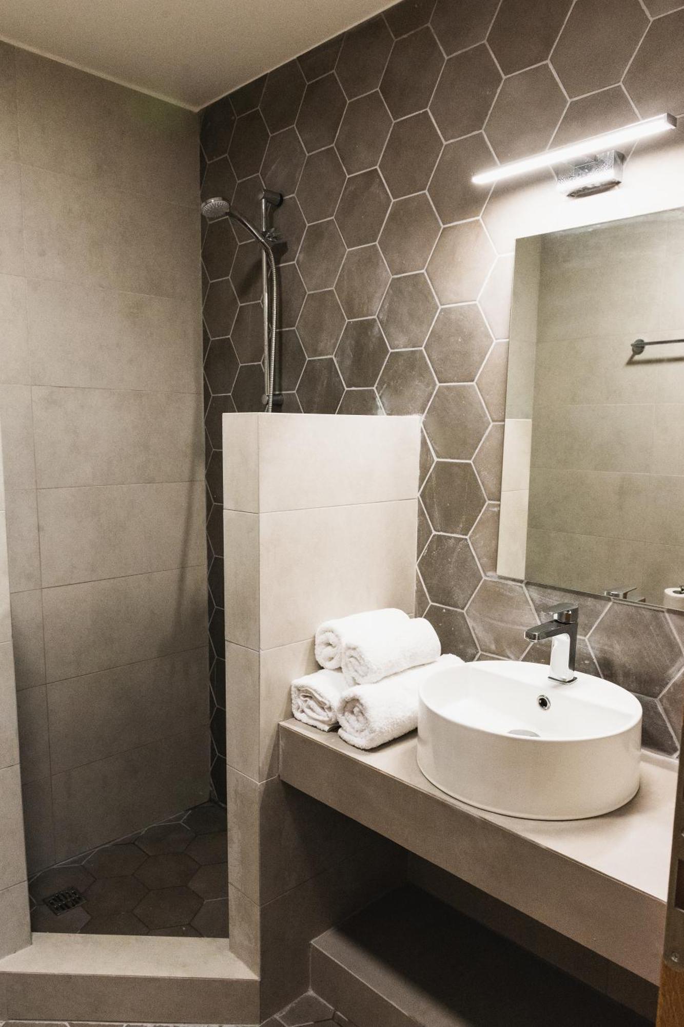 Phos De Apartment