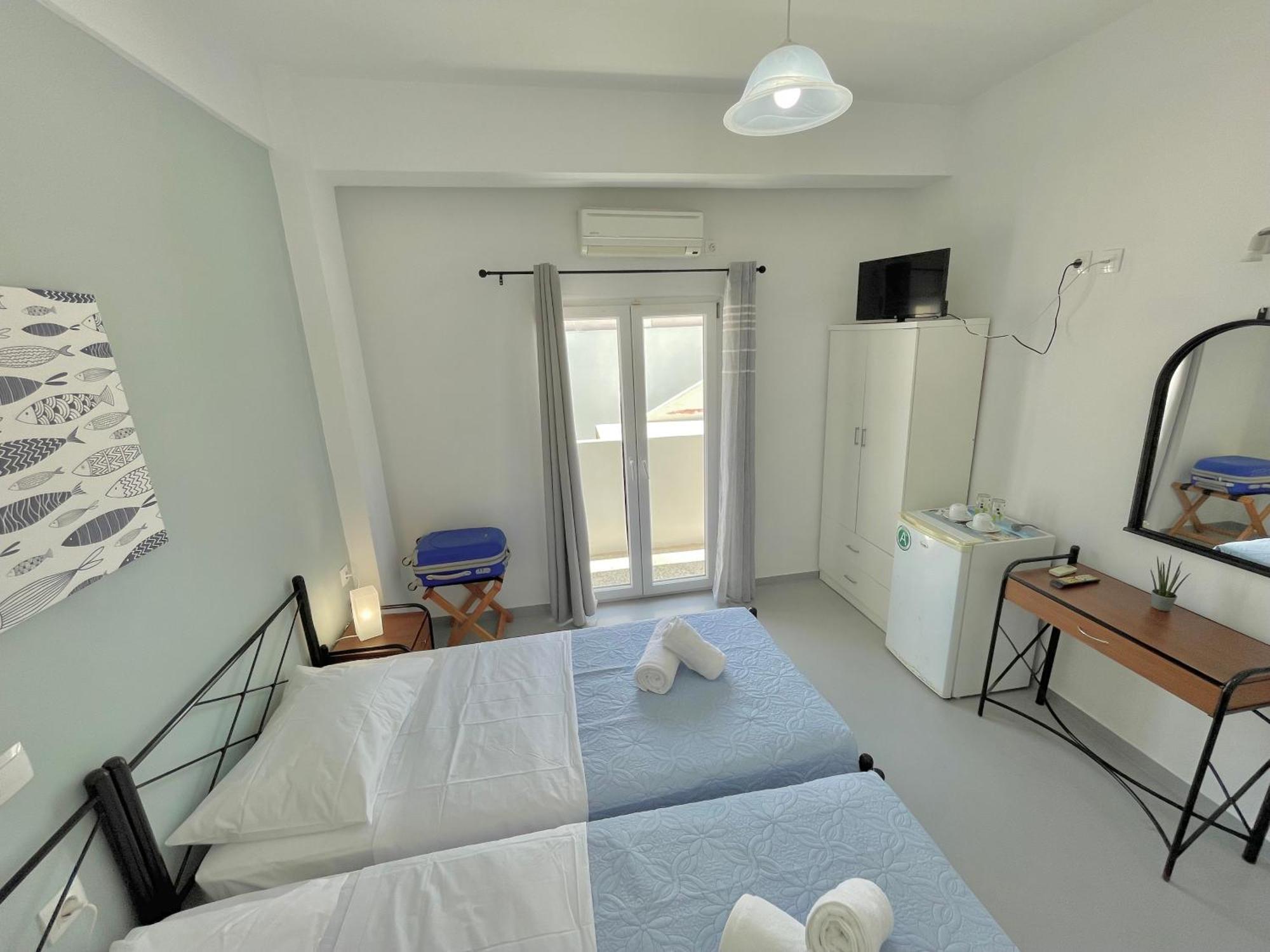 Sundreams Aparthotel Emporio (Santorini)