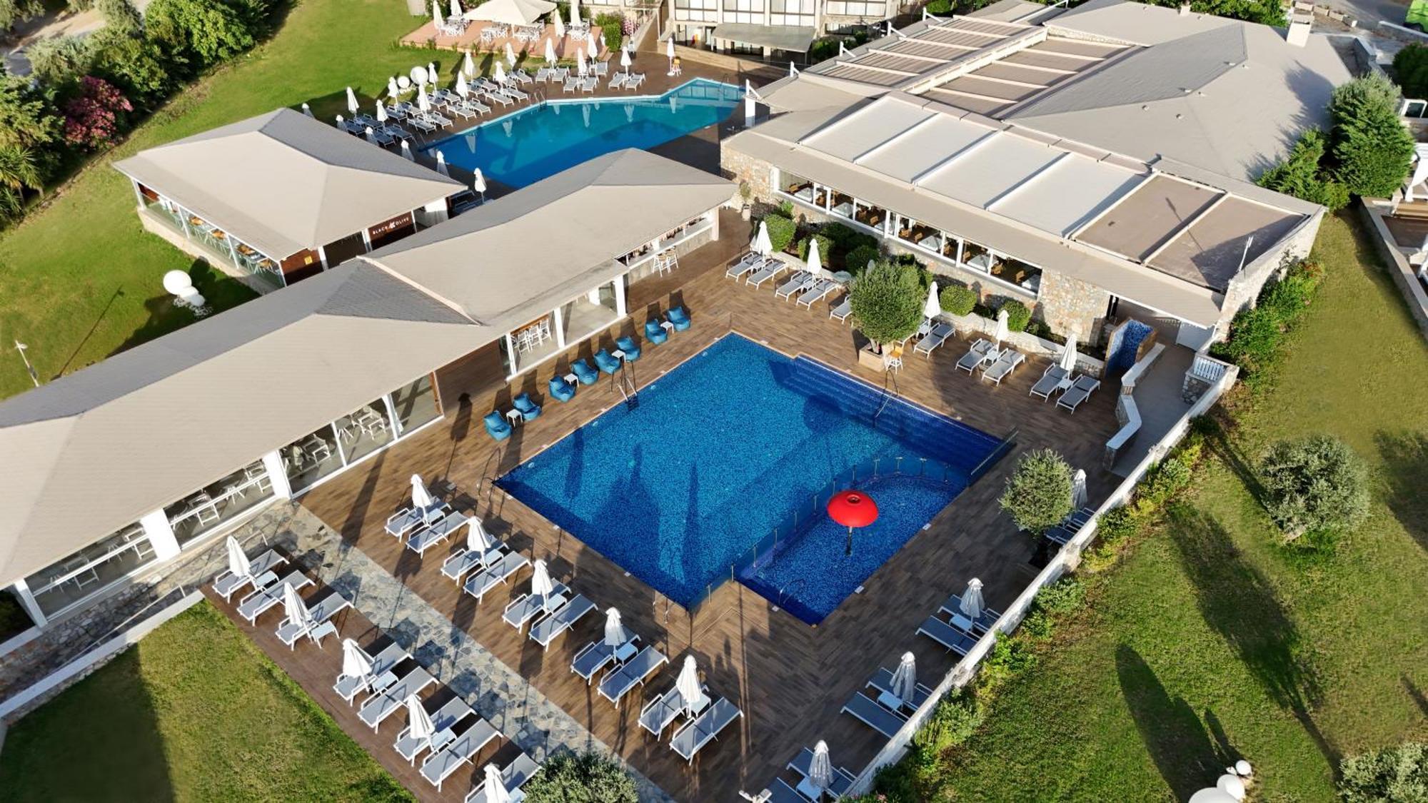 Kassandra Bay Resort, & 5* Katsaros (Skiathos)