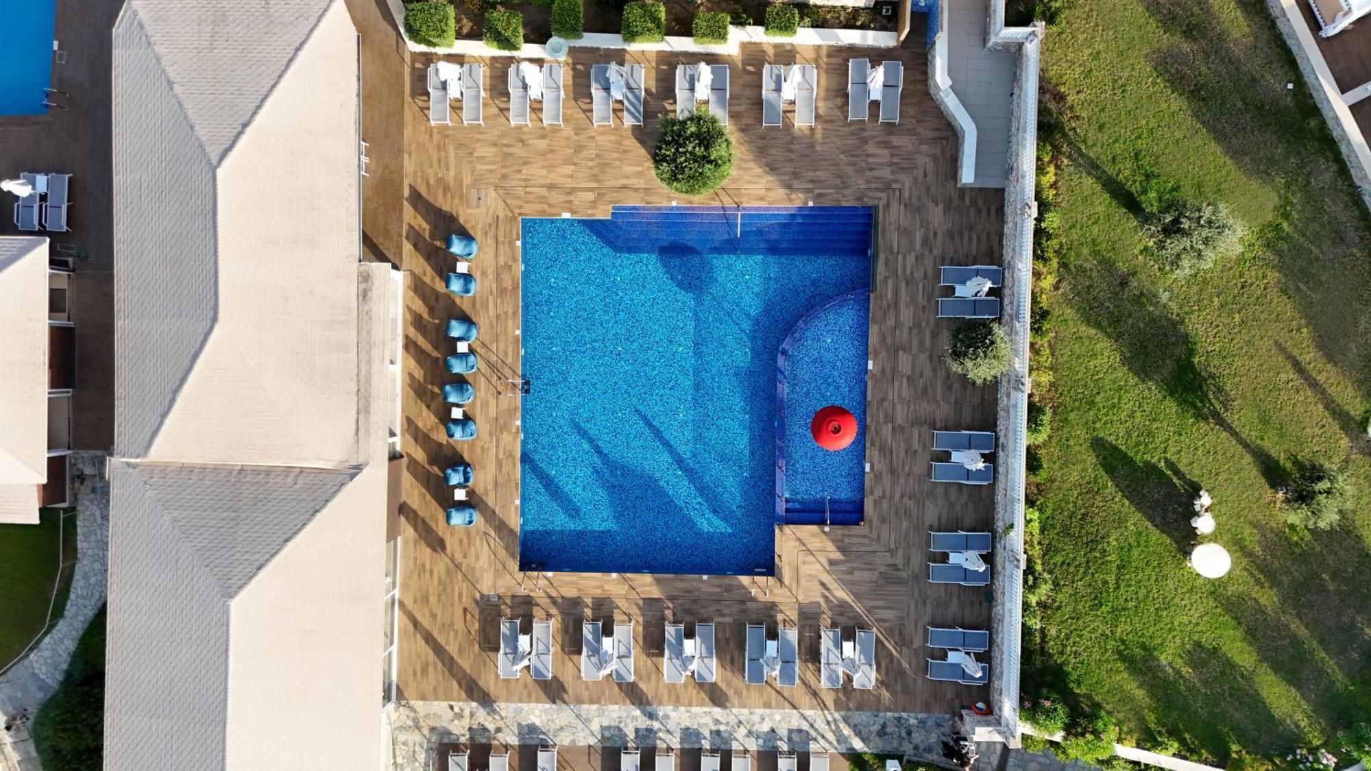 Kassandra Bay Resort, & Hotel 5*