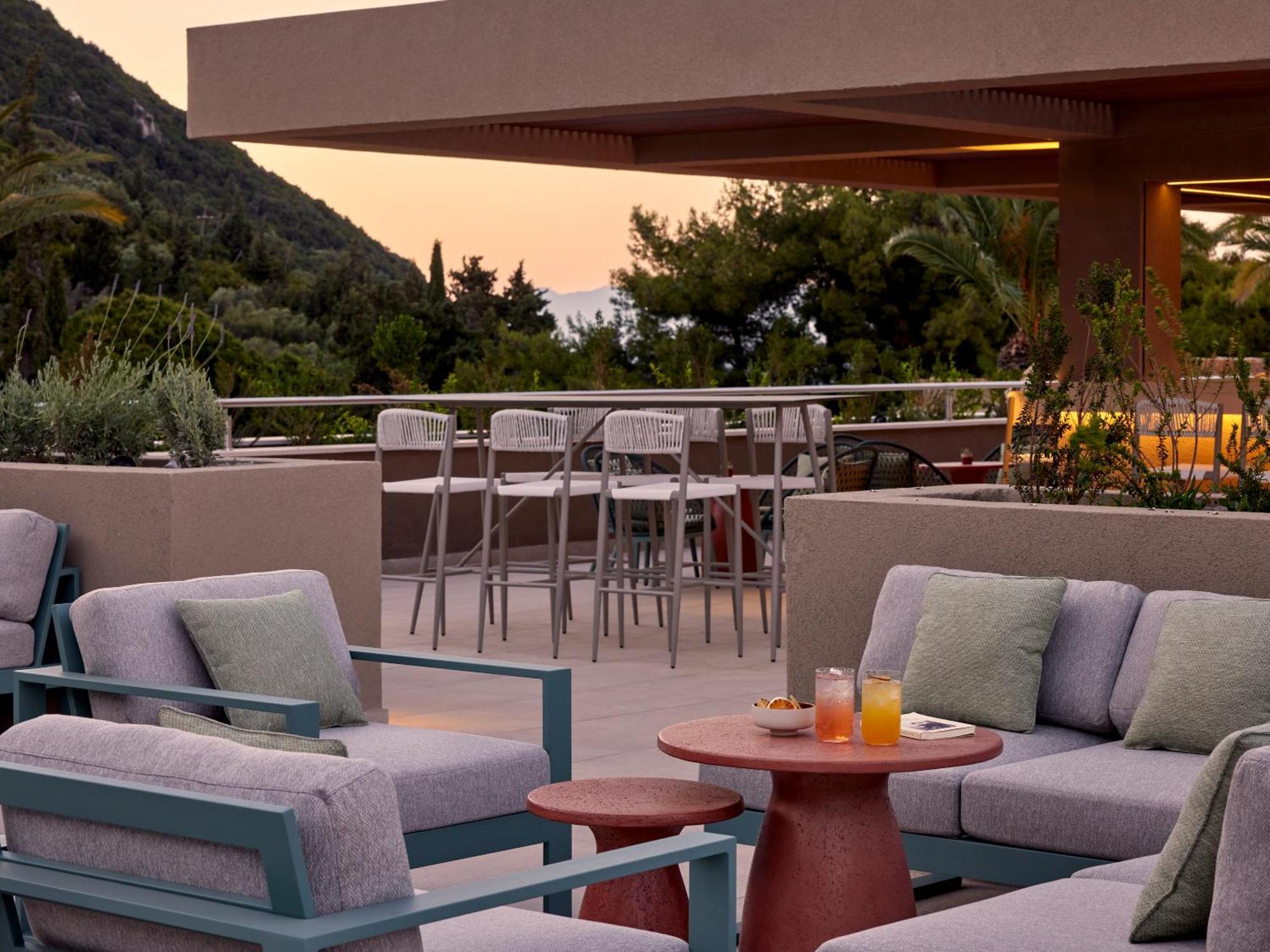 Marbella, Mar-bella Collection Resort 5*