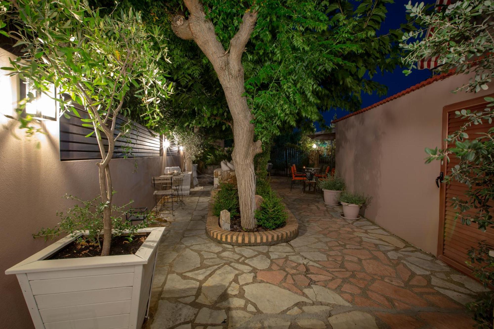 Aparthotel Athina Nydri (Lefkada)