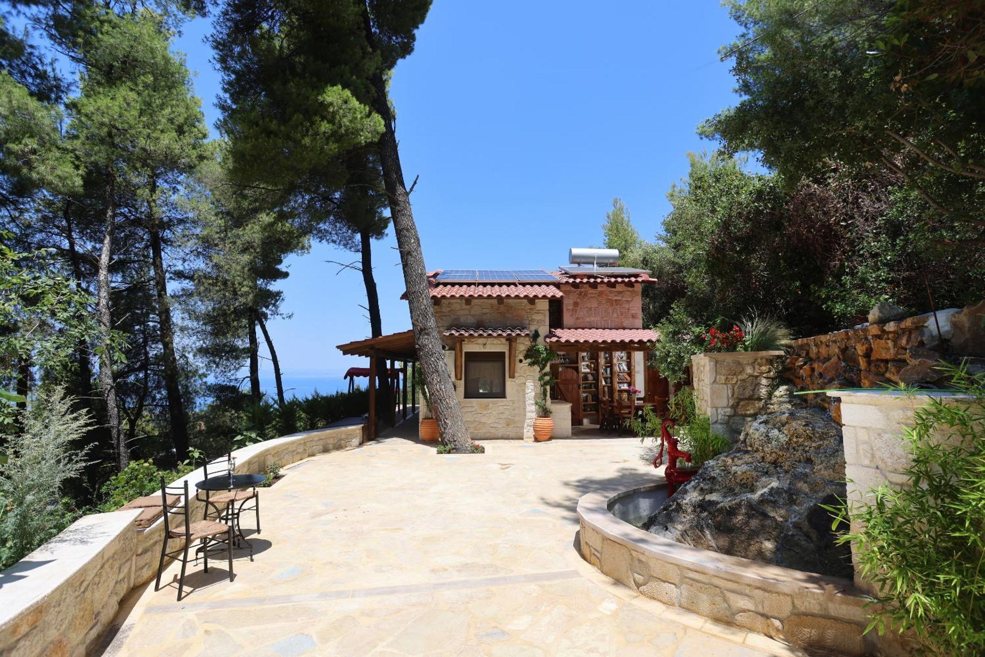 Akritas Ef Zin & Villa