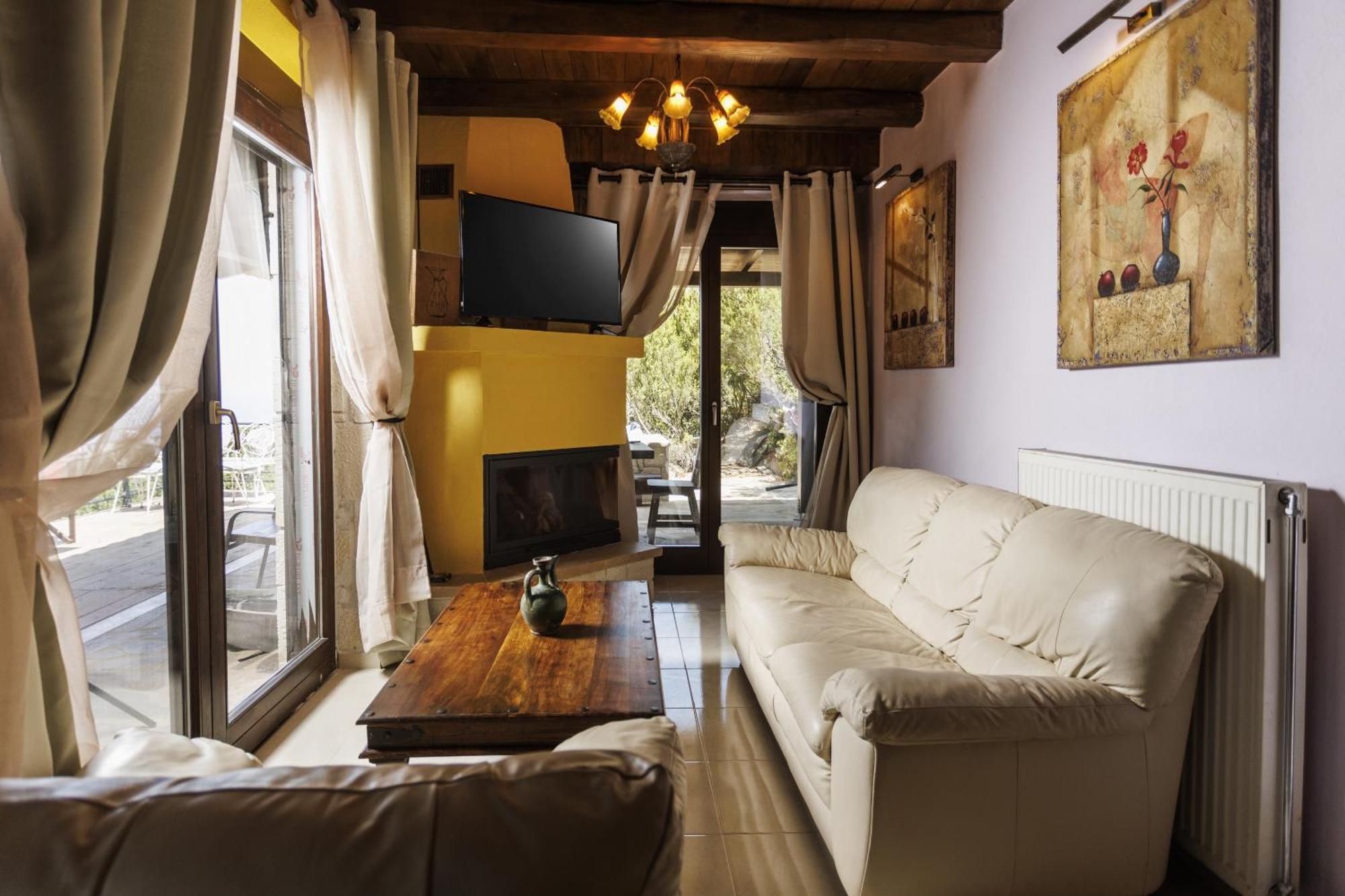 Akritas Ef Zin & Villa *