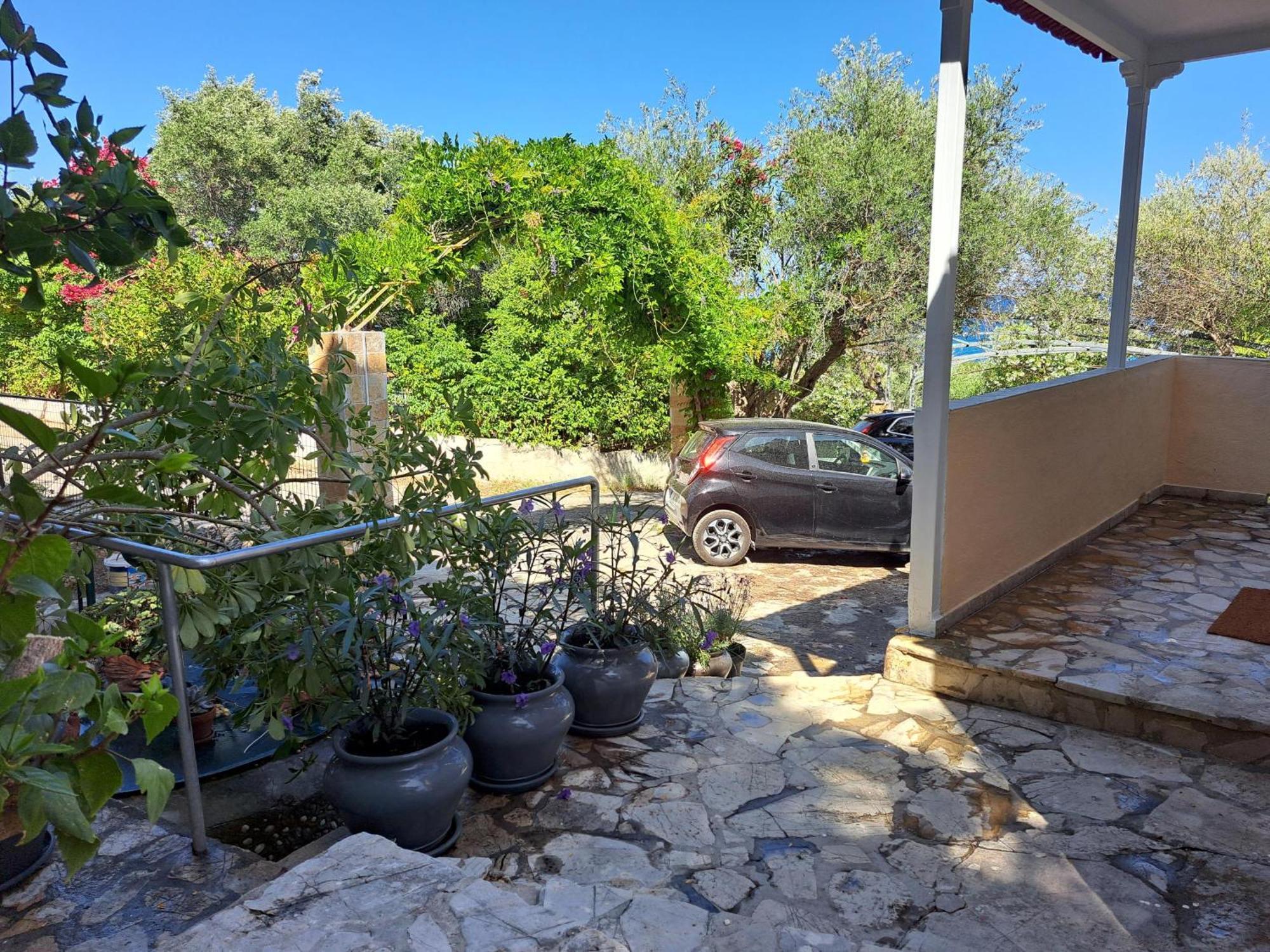 Apartment Marema 1 Kompoi