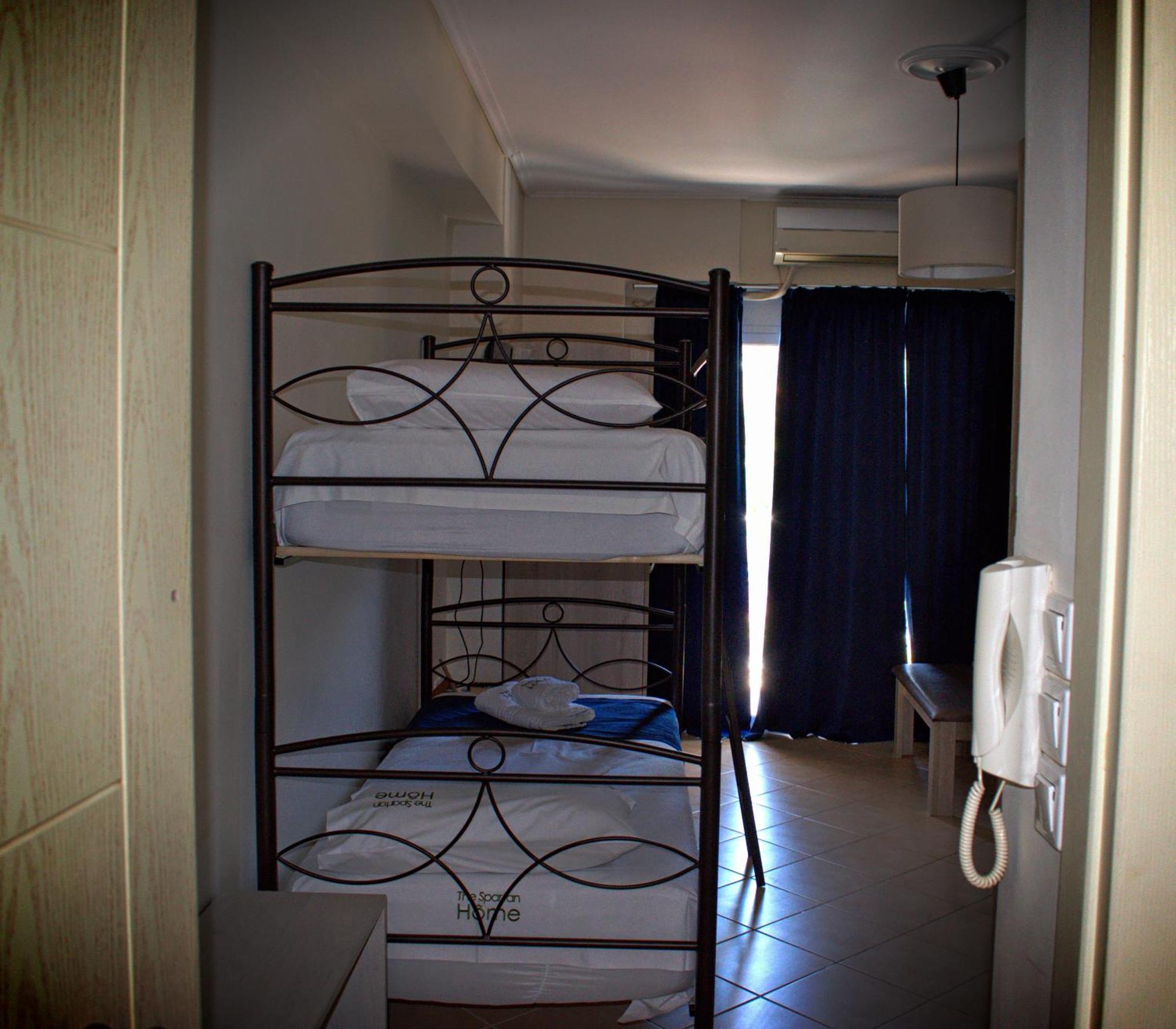 Castor - The Spartan Apartment