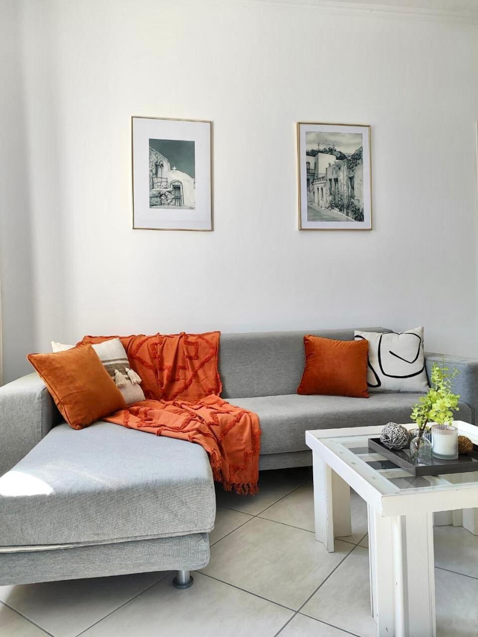 Theasis Apartment *