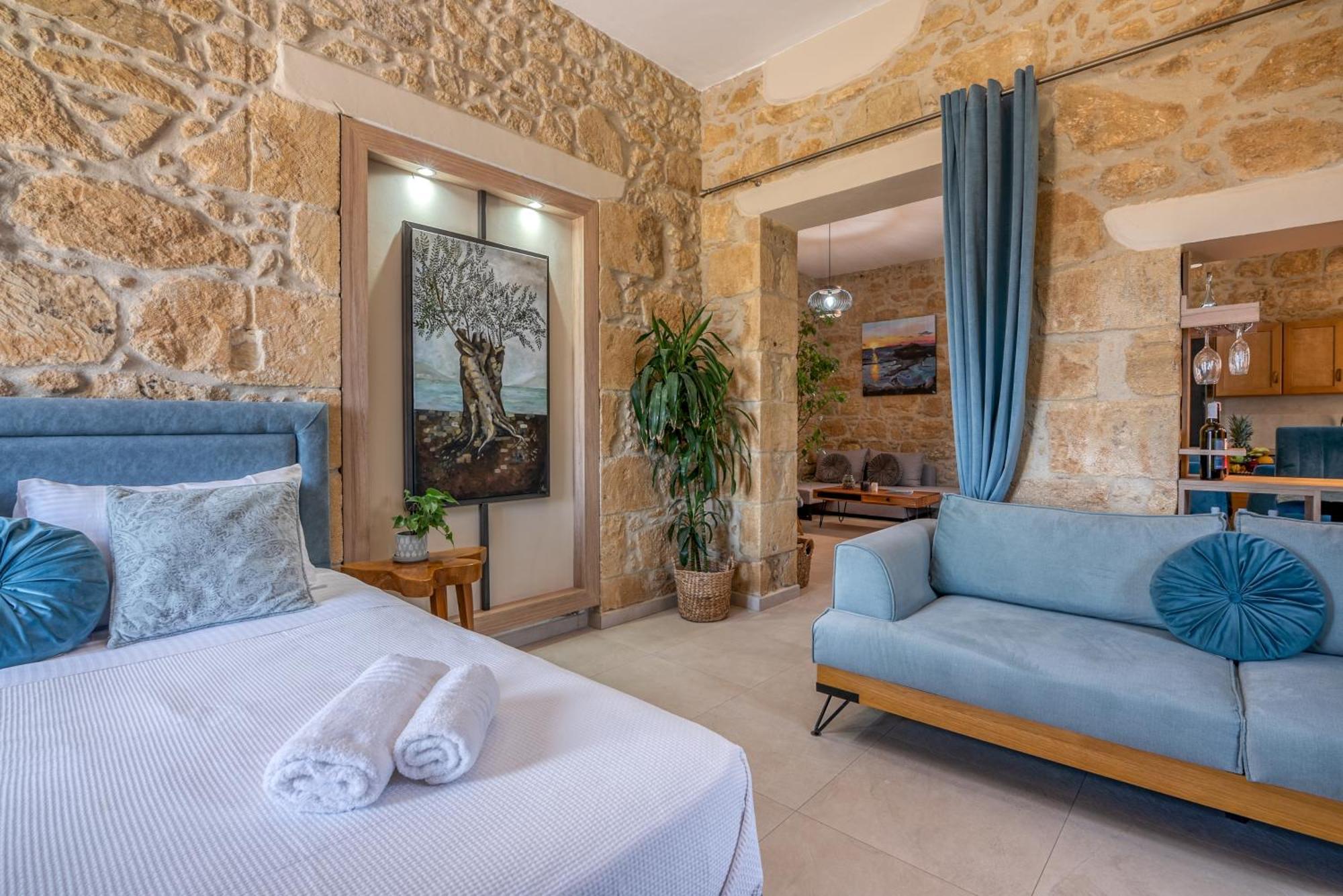 Cavos Luxury Apartment