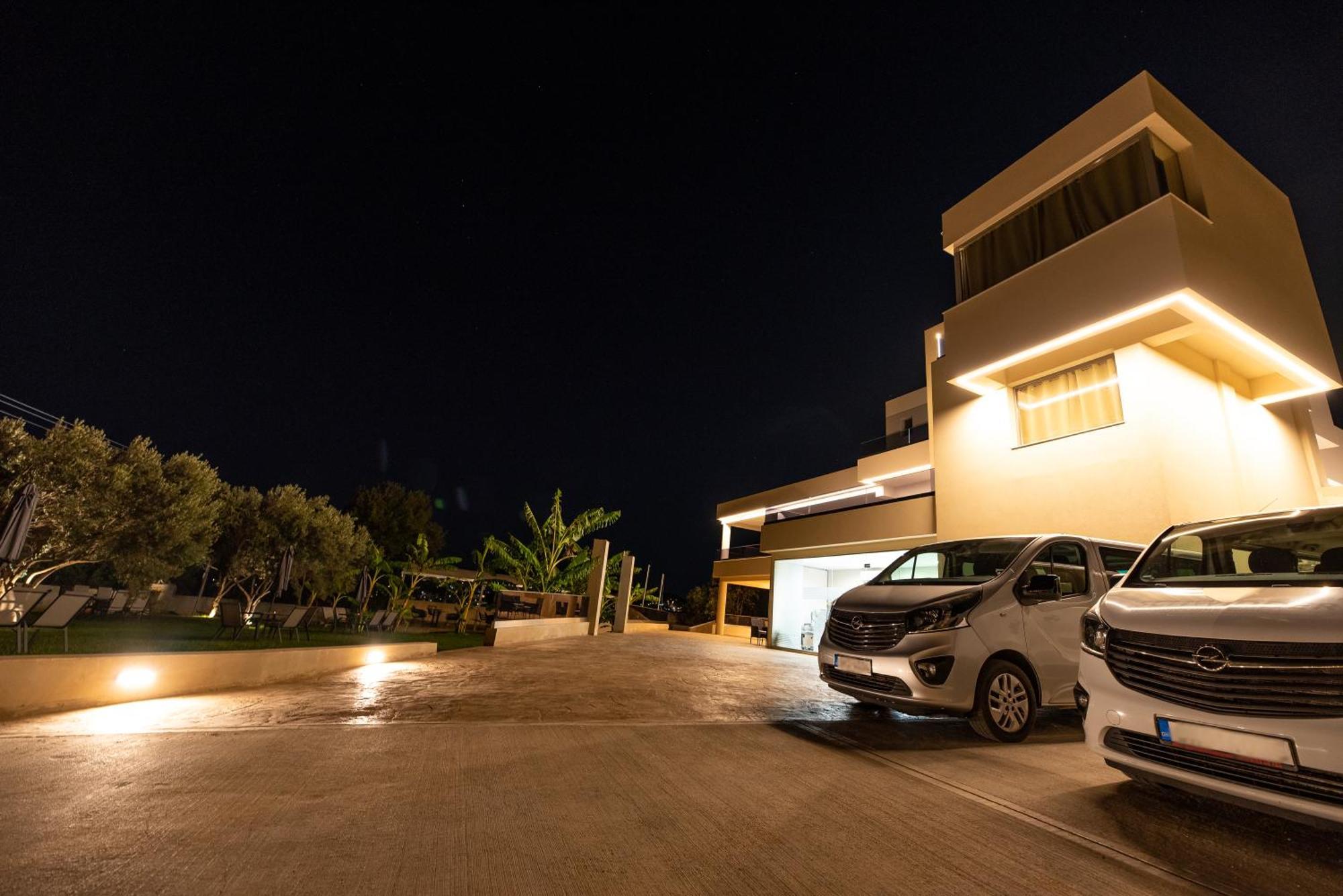 Airscape Free Shuttle From Athen's Airport