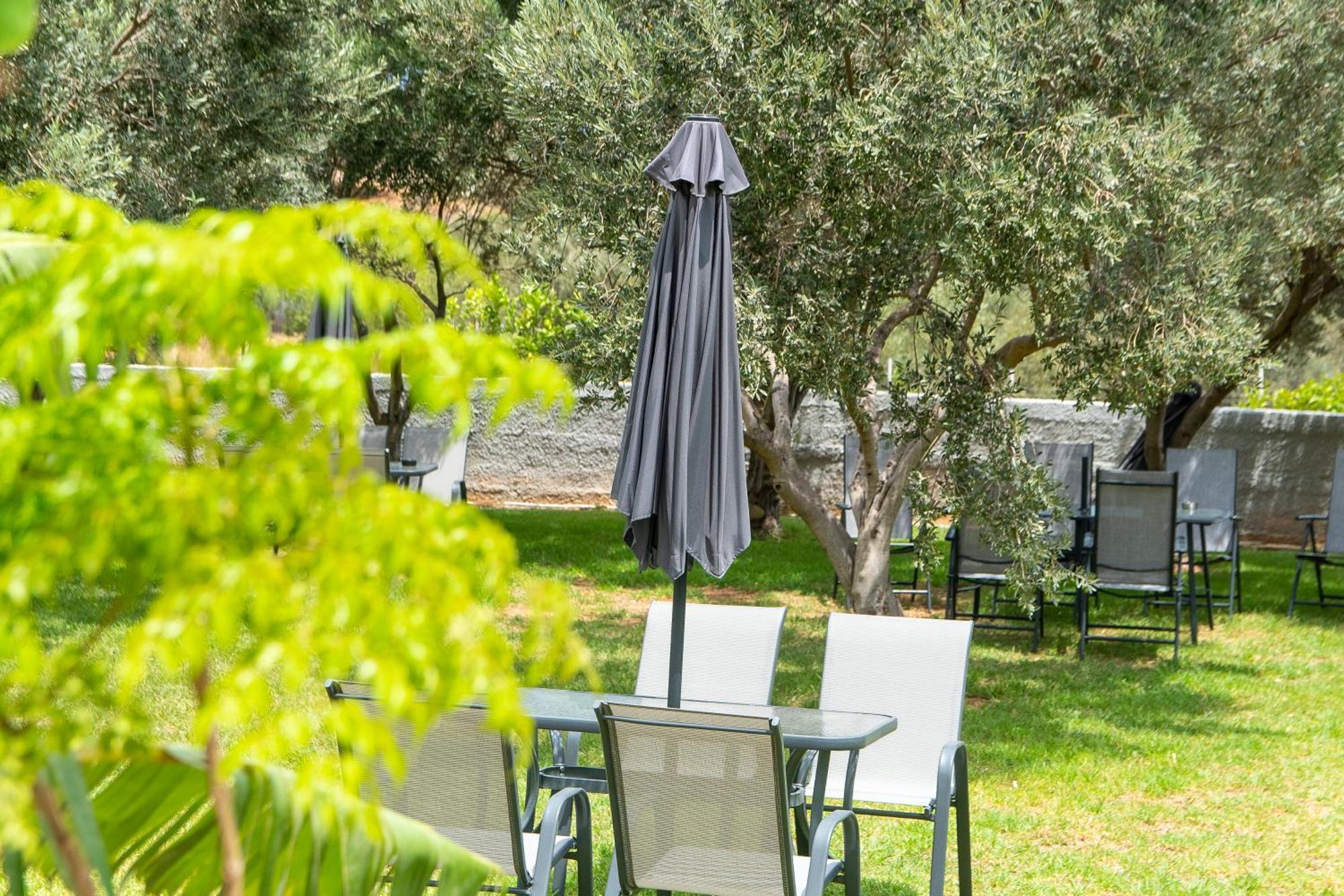 Hotel Airscape Free Shuttle From Athen's Airport *