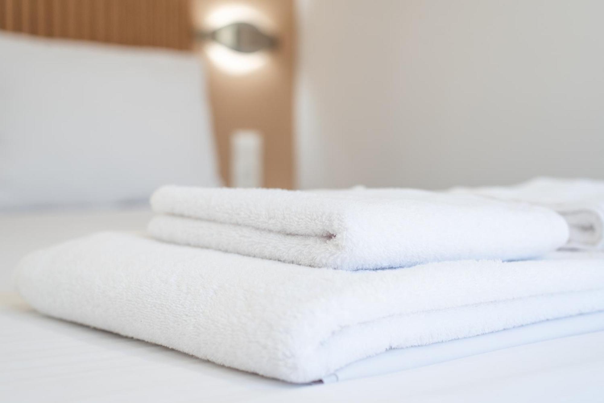 Hotel Airscape Free Shuttle From Athen's Airport *