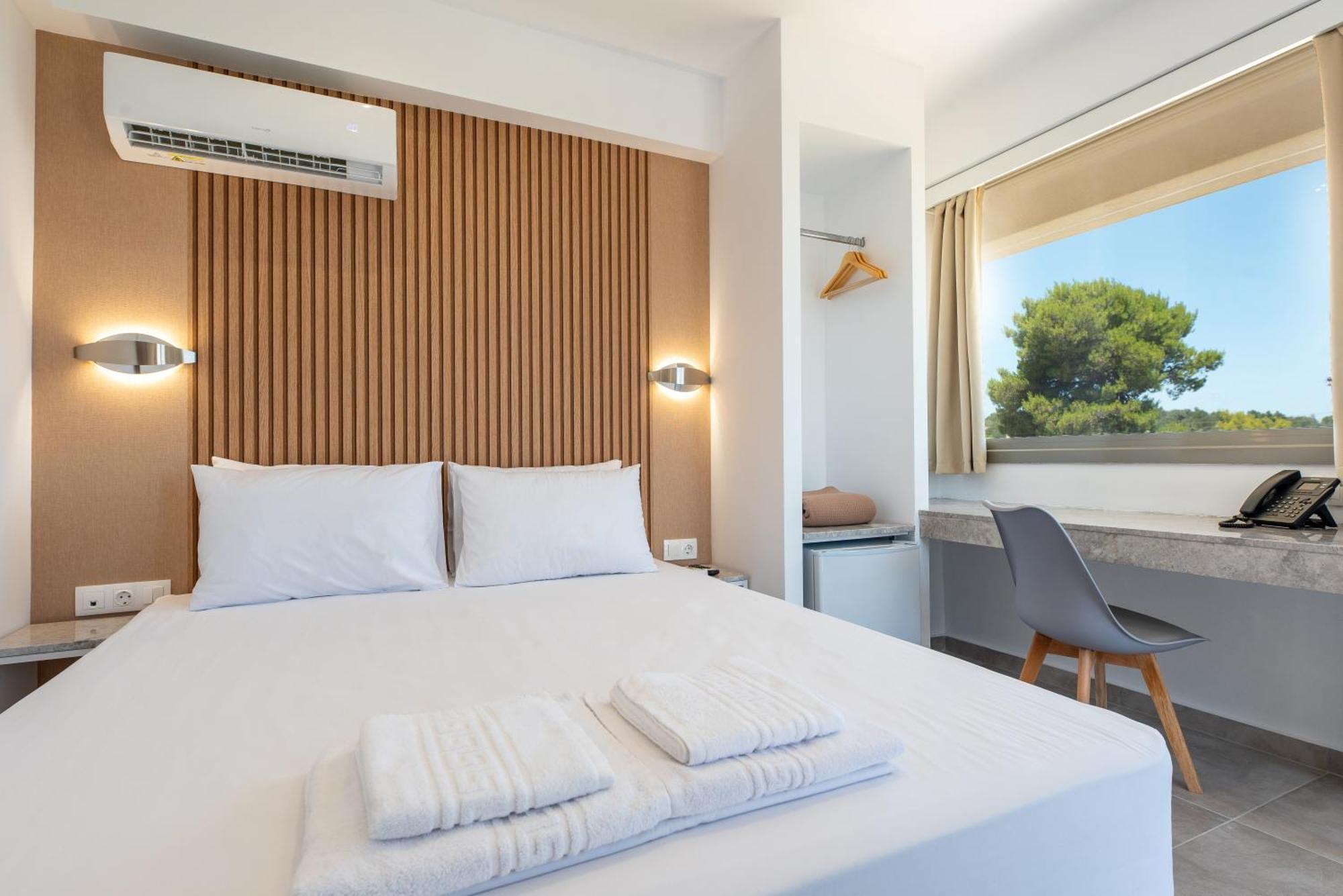 Airscape Free Shuttle From Athen's Airport *