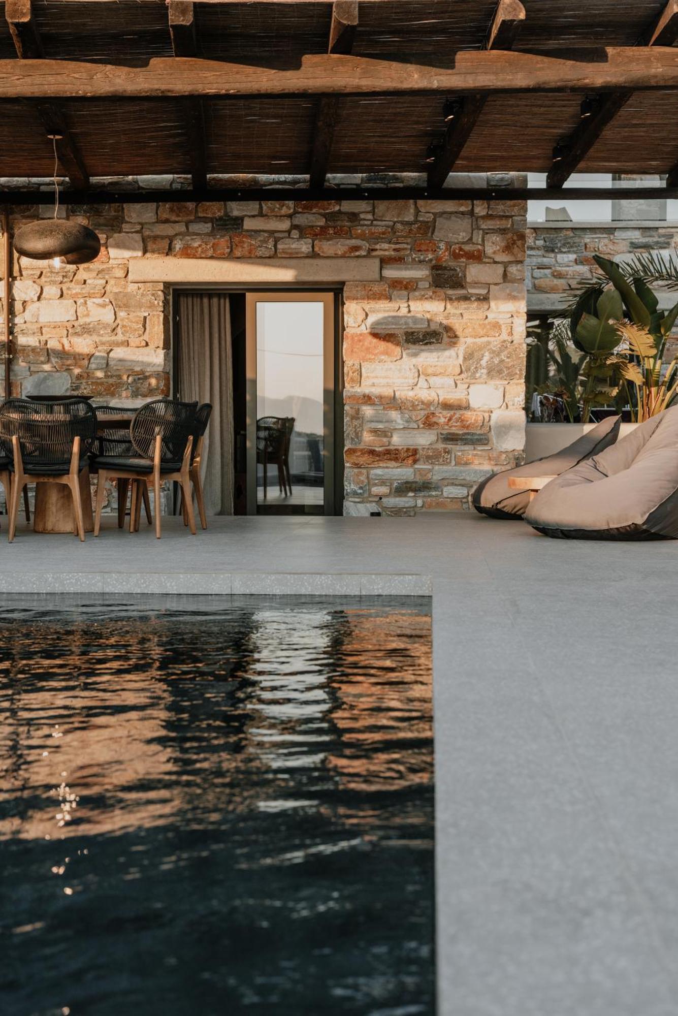 Onym Curated Villa Plaka (Naxos)