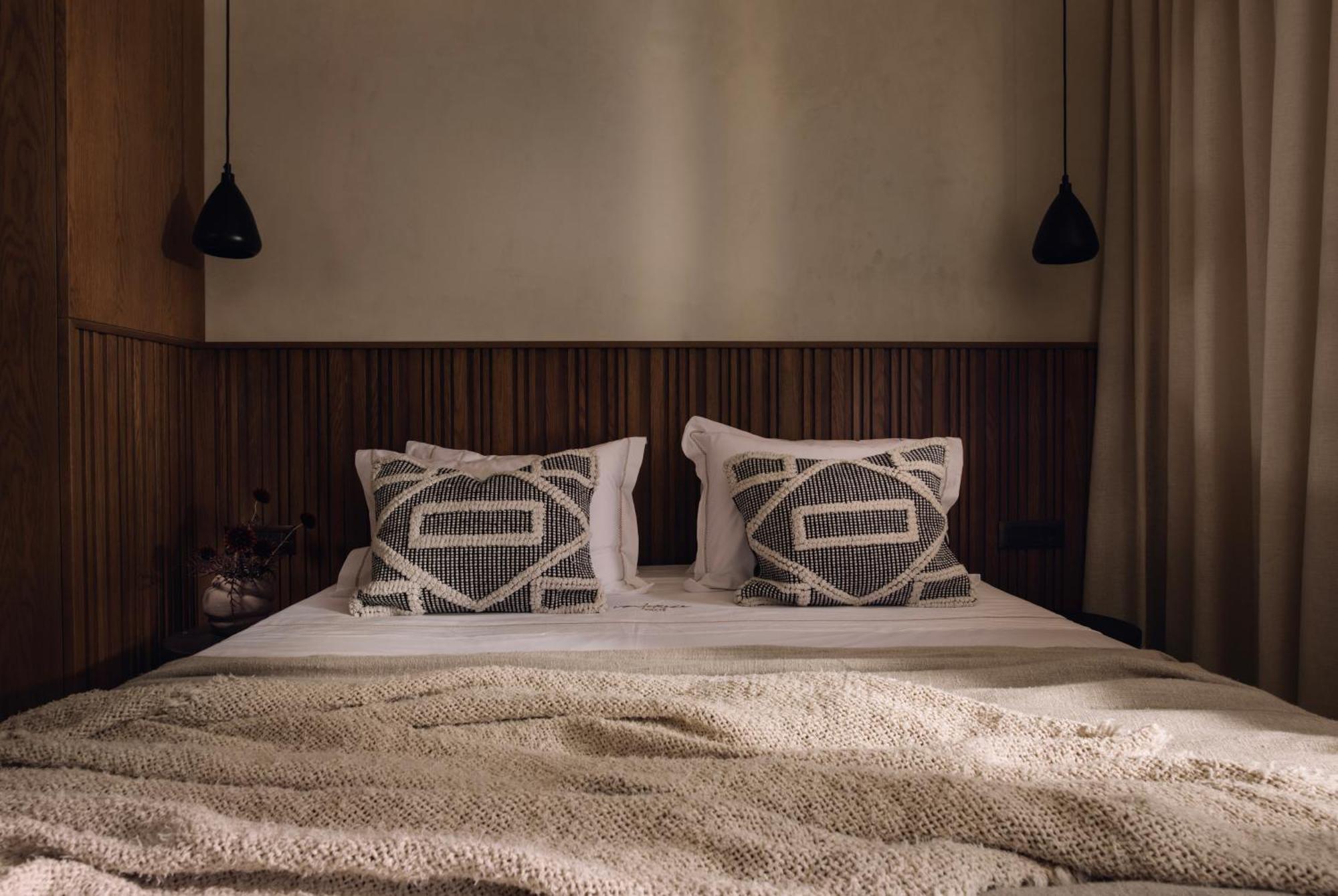 Valerozo - Exclusive Beachside Experience Amoudi