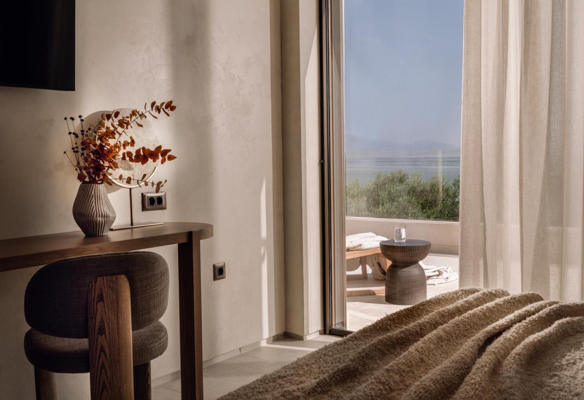 Valerozo - Exclusive Beachside Experience Villa Amoudi