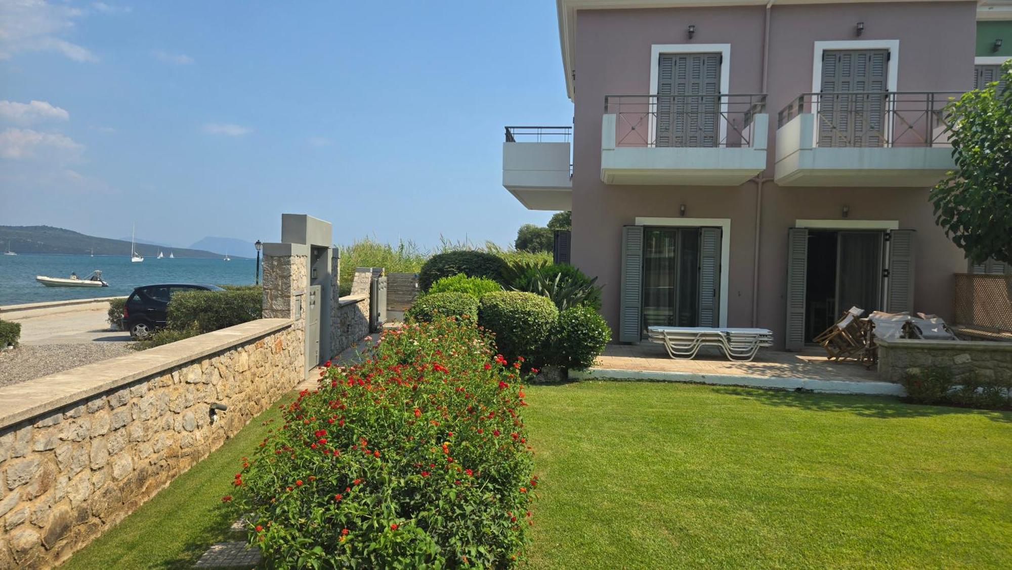 Thalassa Villa *