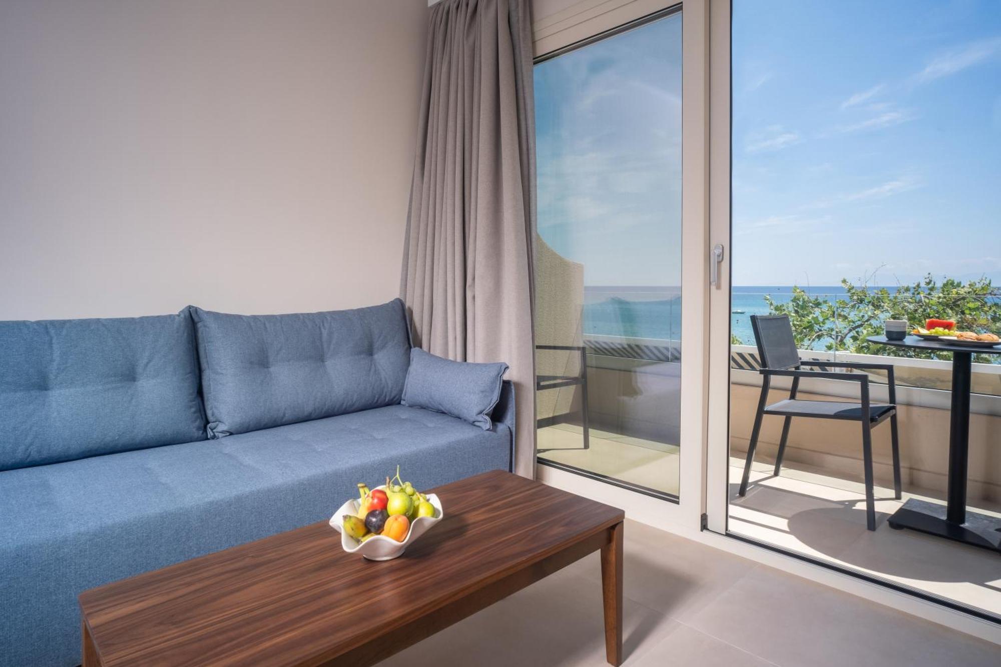 Kyparissis First Class Apartment *