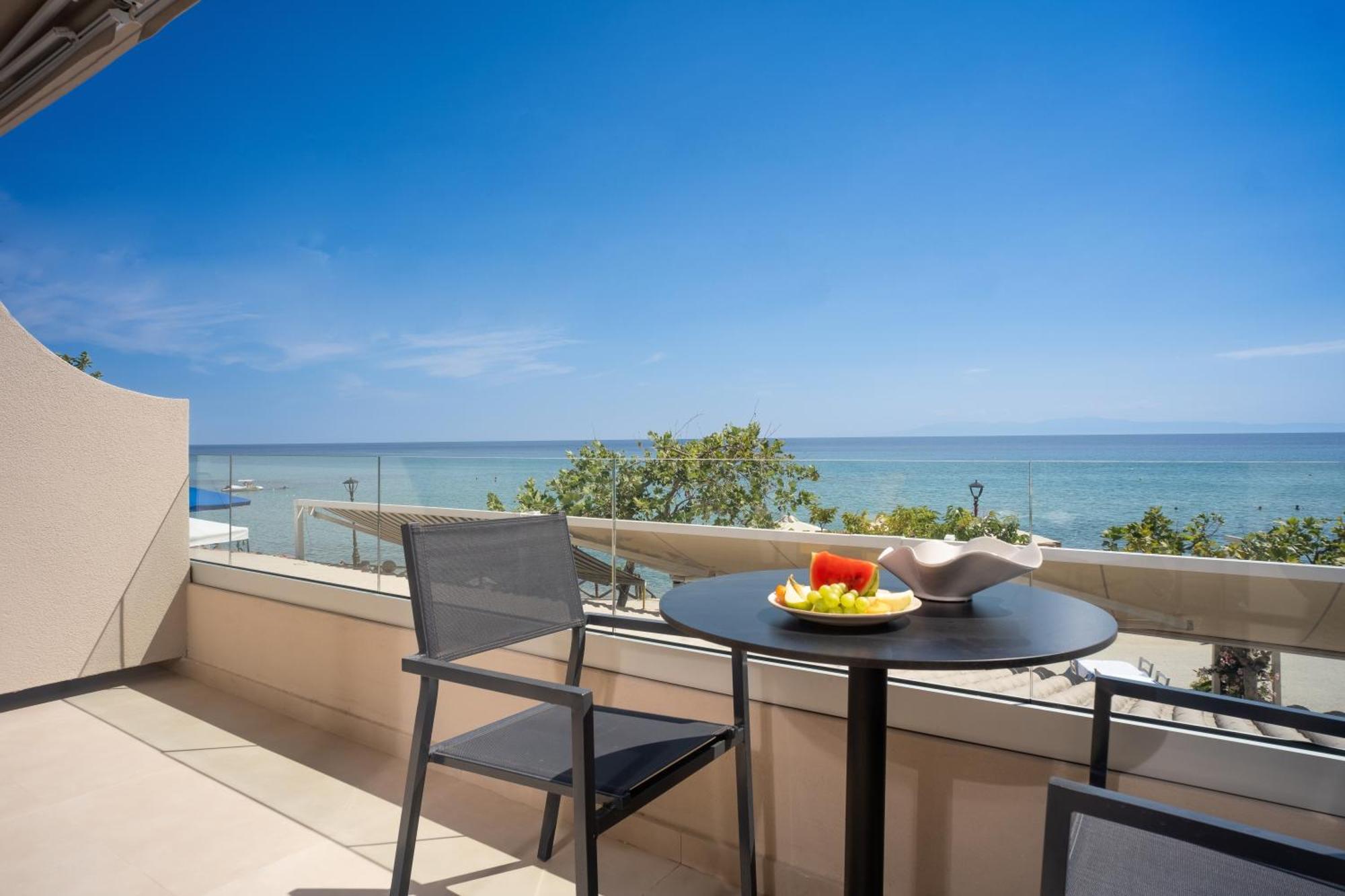 Apartment Kyparissis First Class Kalandra