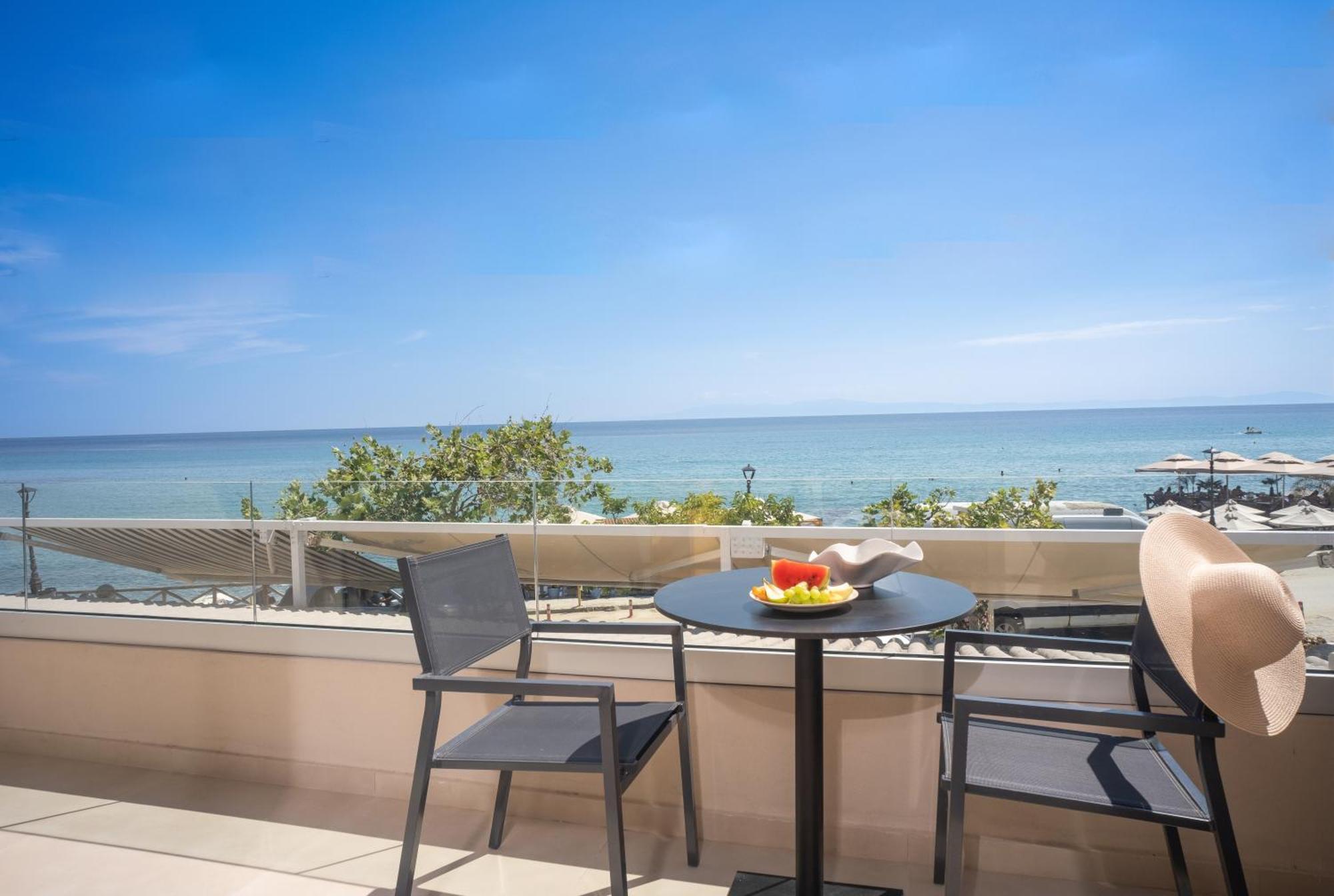 Apartment Kyparissis First Class