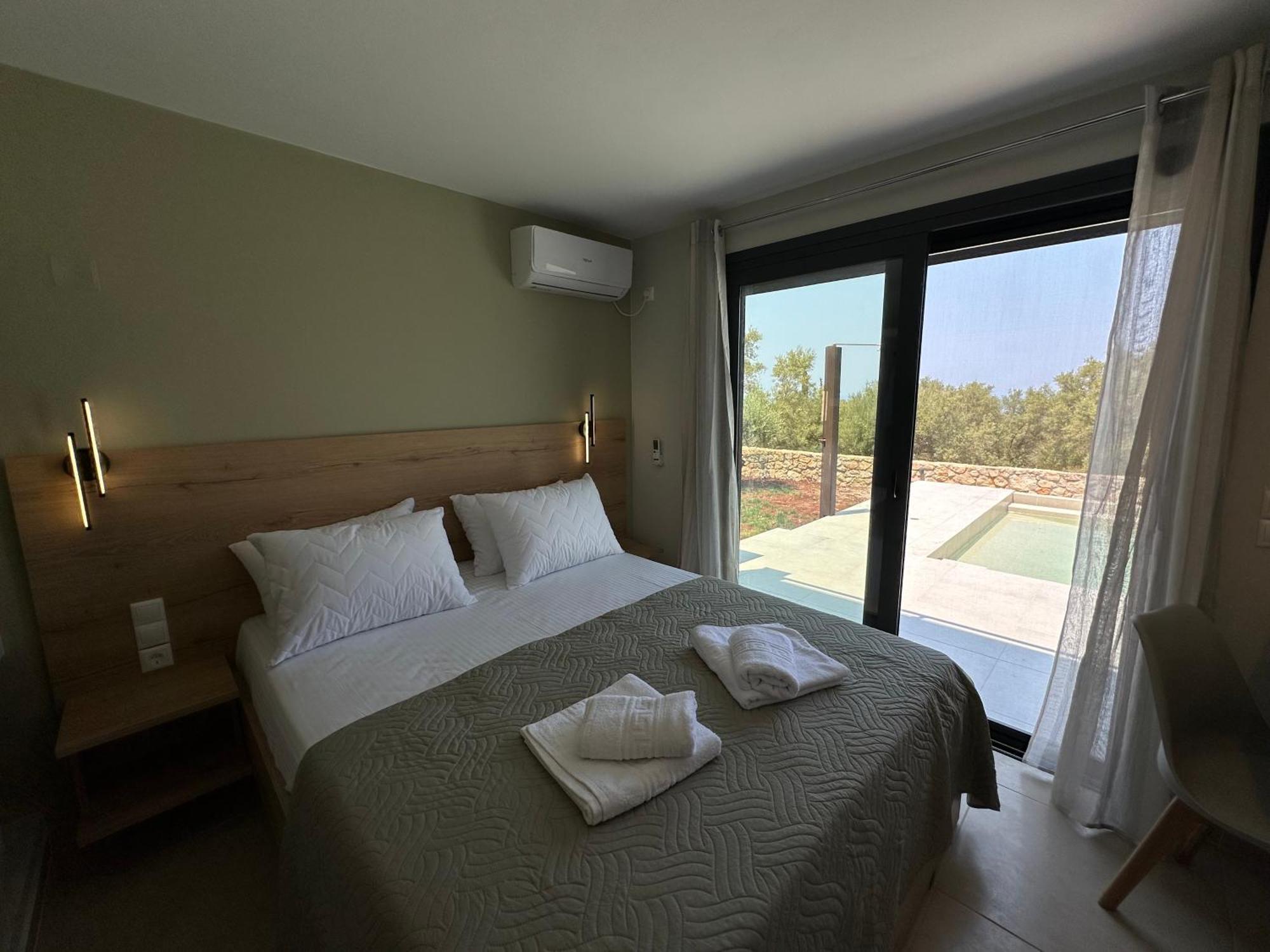 Villa Calmia Fine Living