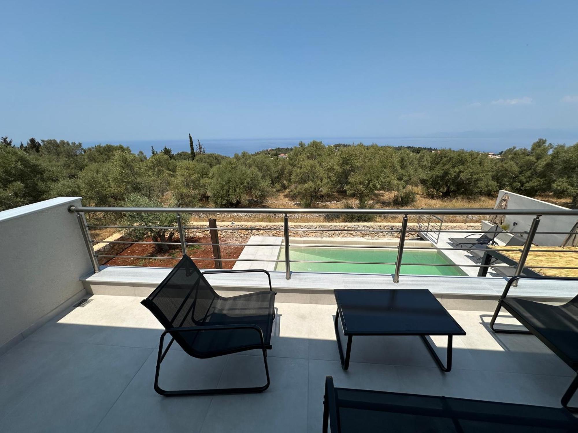 Calmia Fine Living