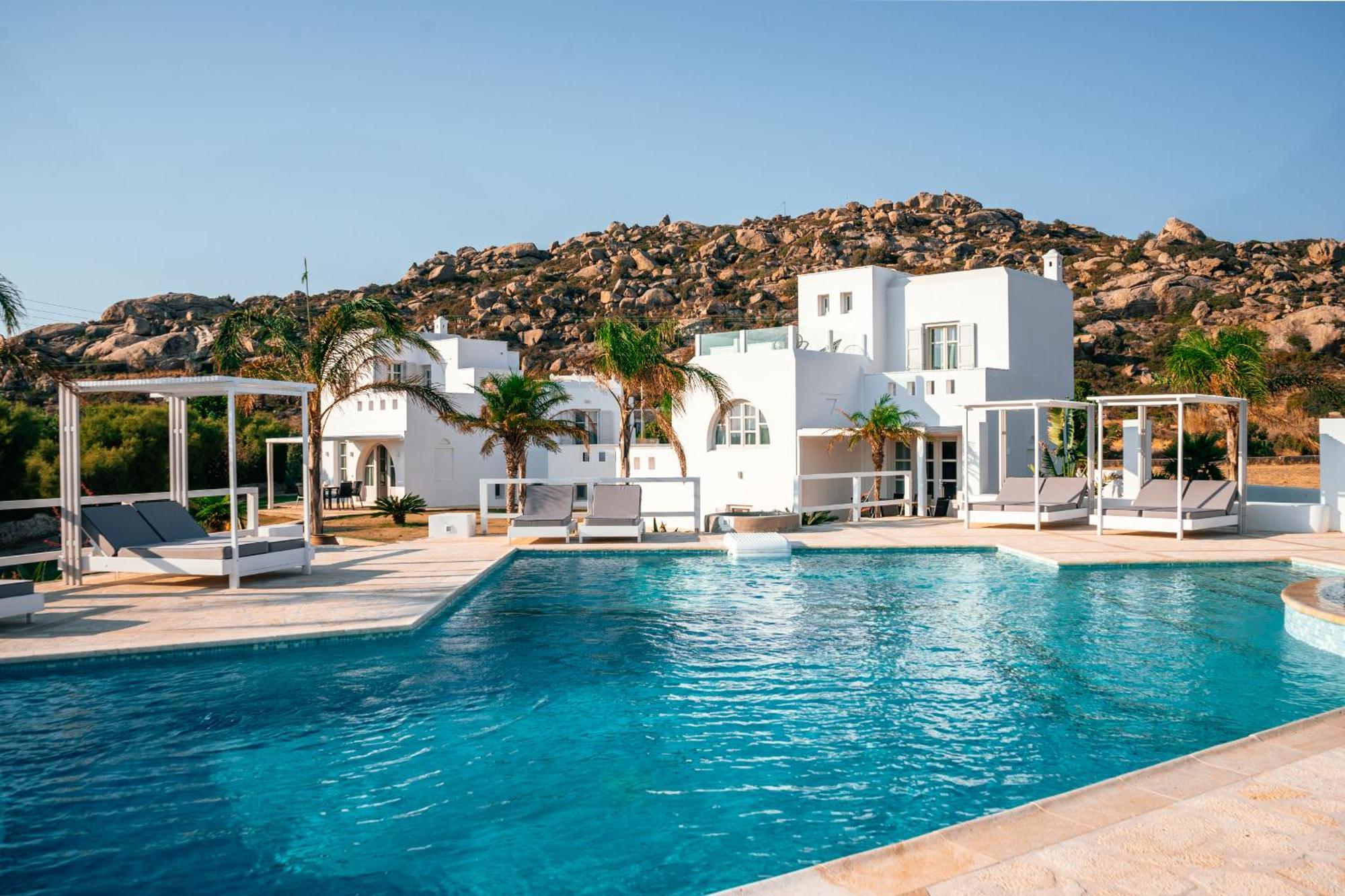 Villa Avas Palm Naxos City