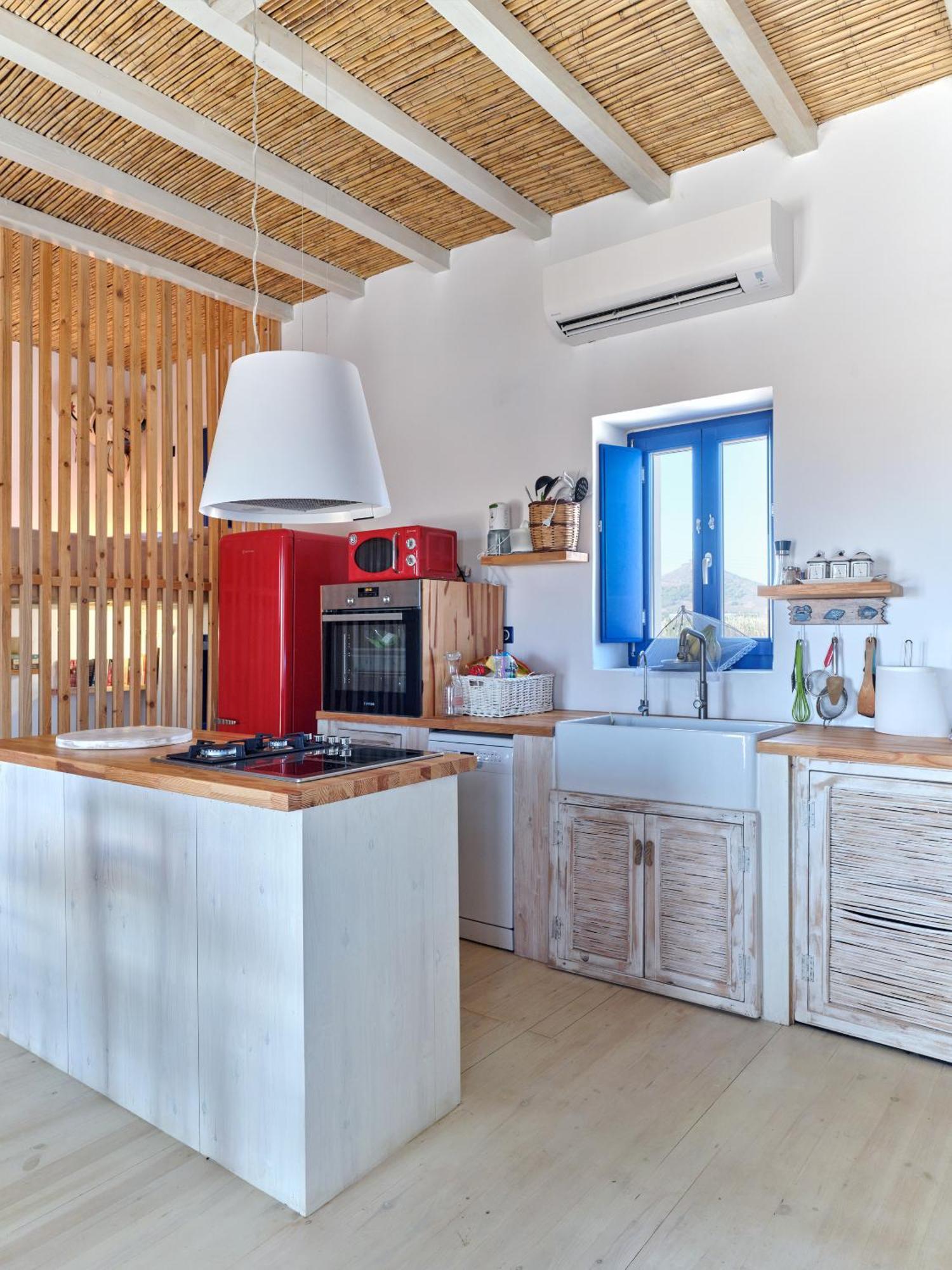 Blue & In Luxury Parikia (Paros)