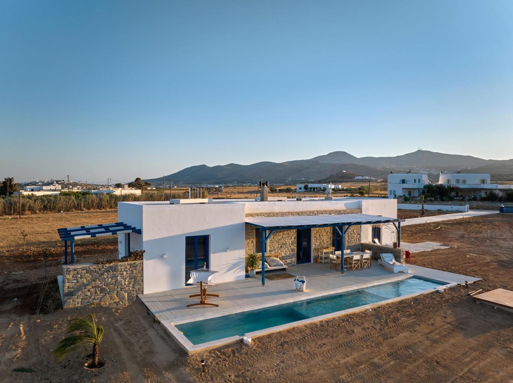 Blue & In Luxury * Parikia (Paros)