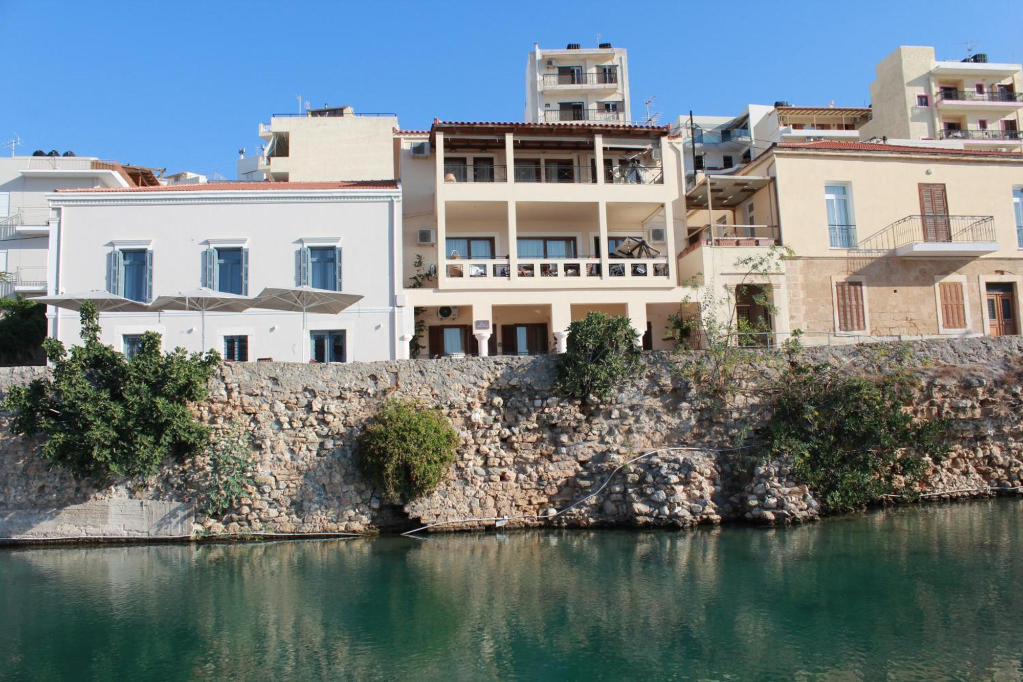 Rena's Guesthouse, By Comfortbnb * Sitia (Crete)