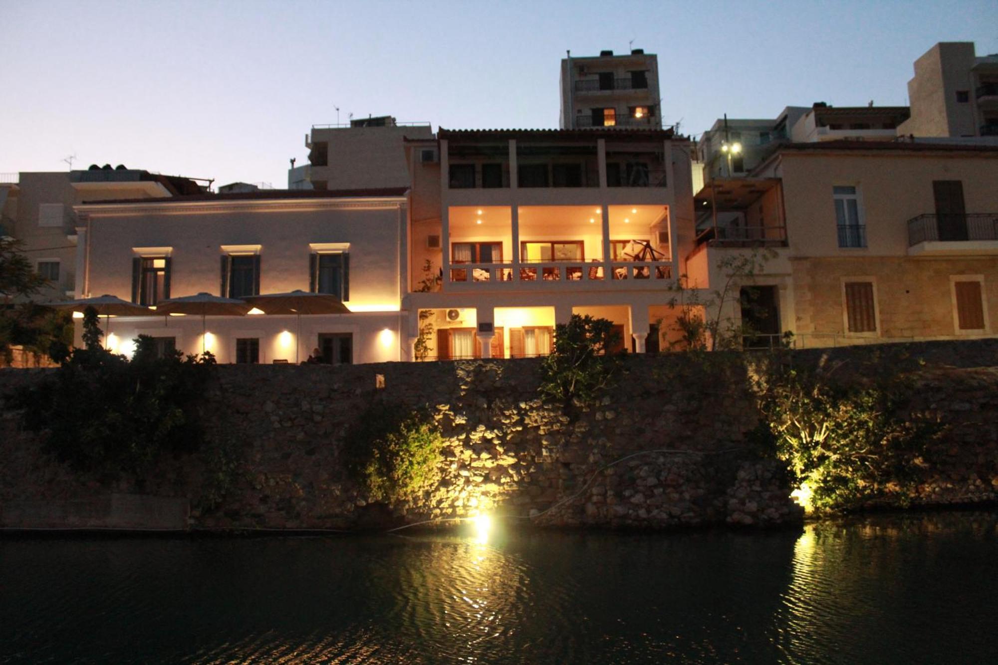 Rena's Guesthouse, By Comfortbnb Holiday home Sitia (Crete)