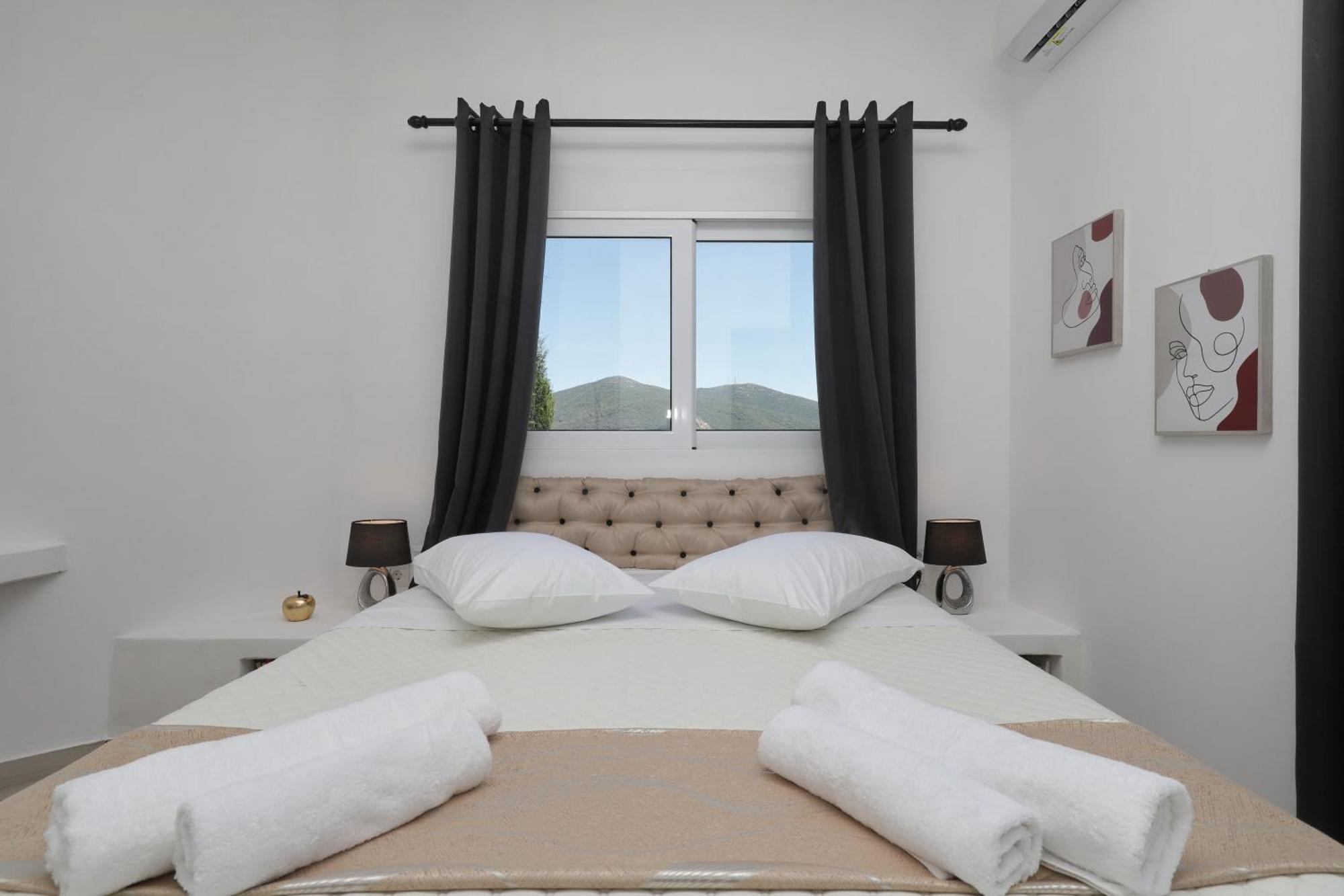 Villa Mirage