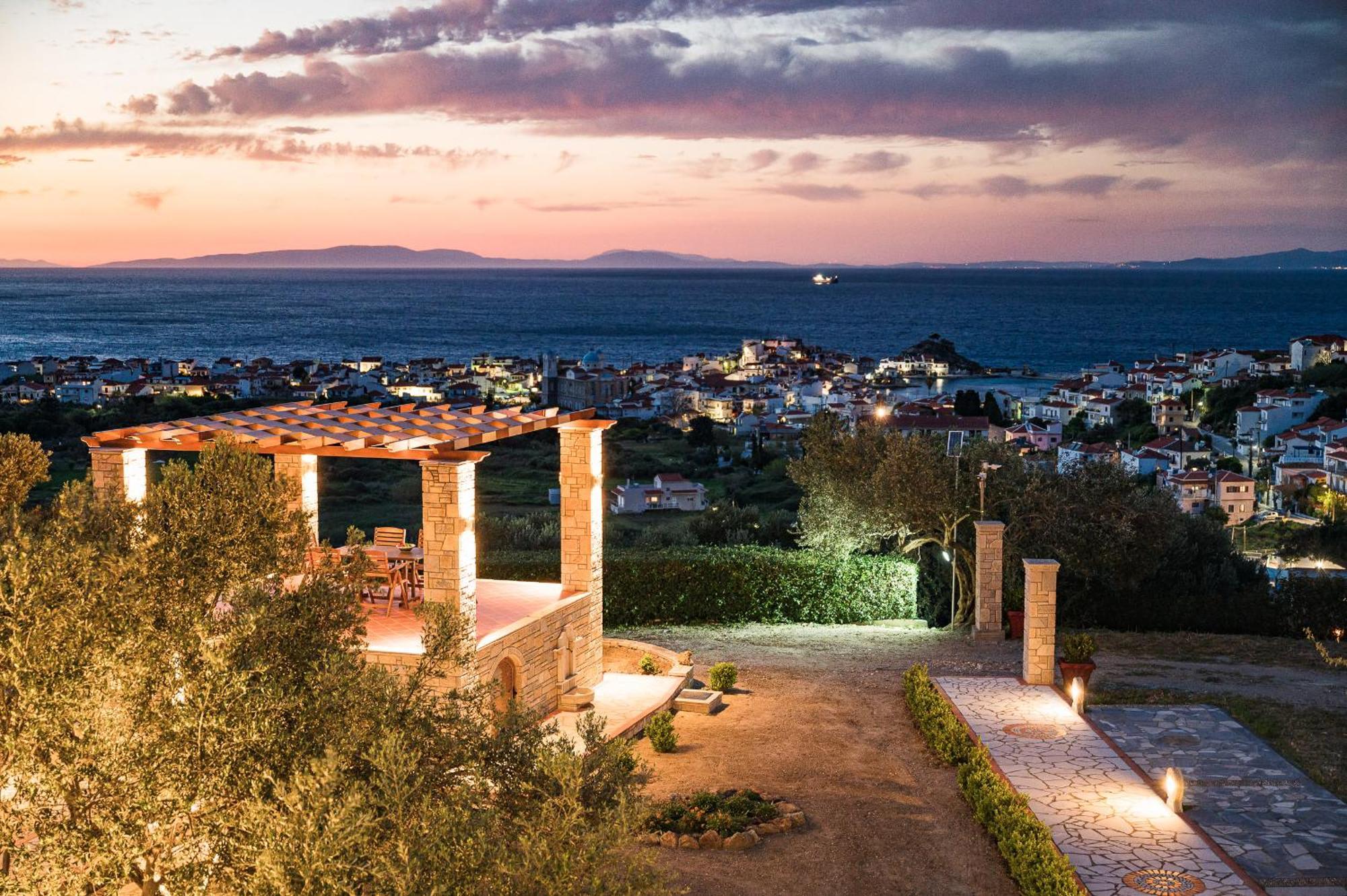 Athina
