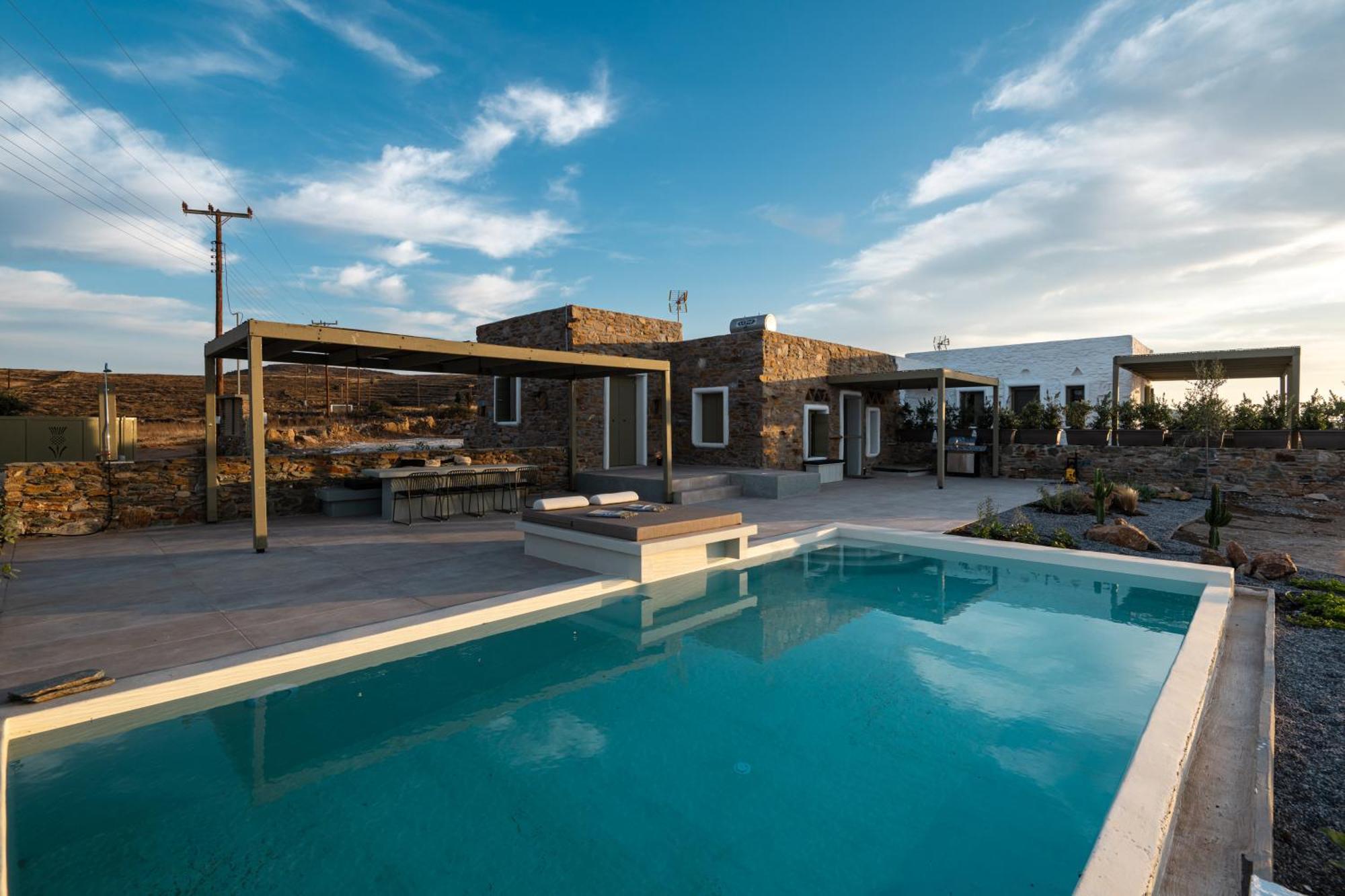 Onos Luxury Apartment Kythnos