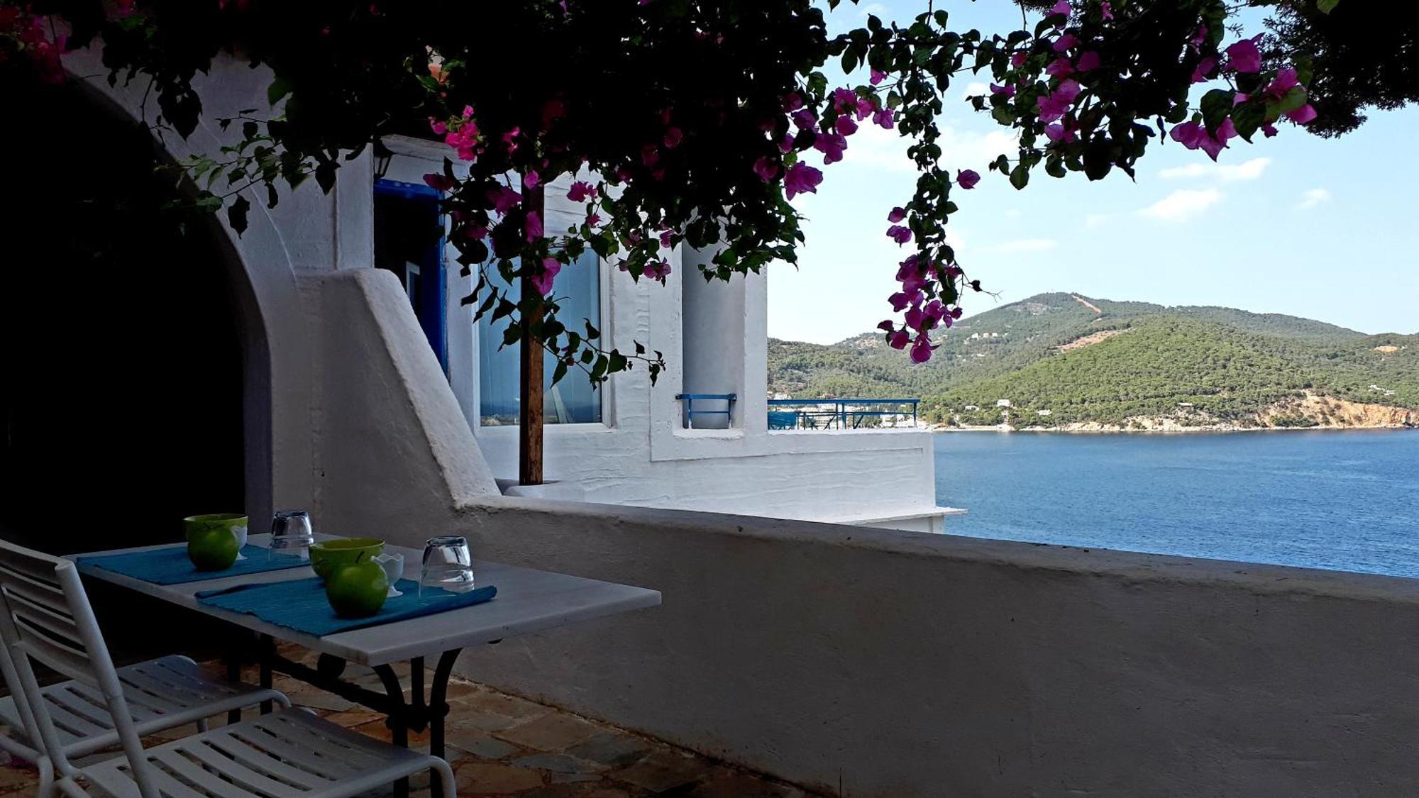 Jenny's Sea View House Holiday home *
