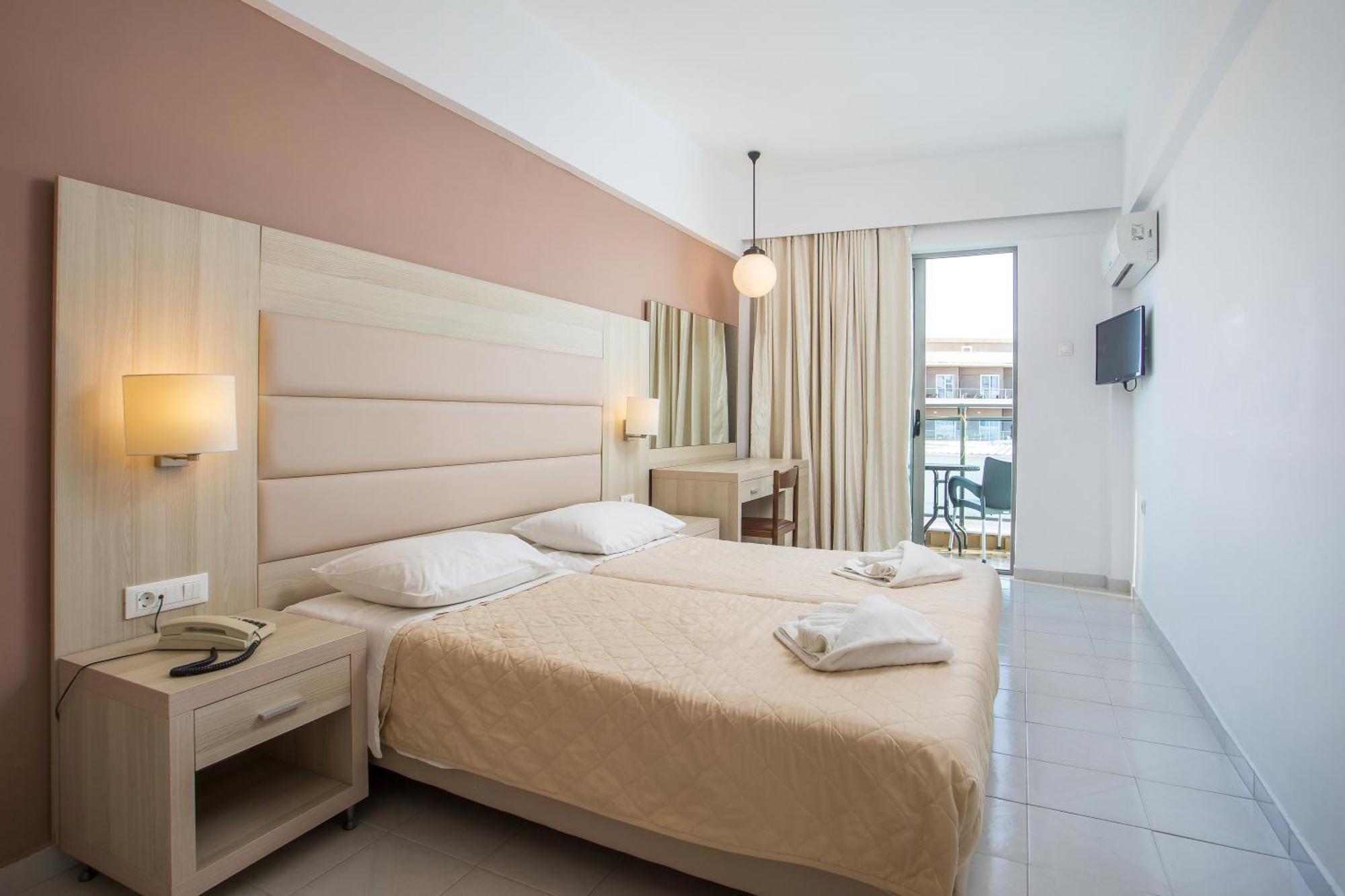 Africa Hotel 2*