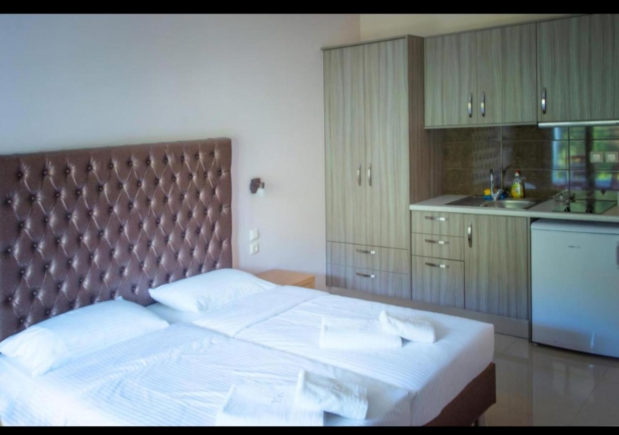 Aparthotel Aristidis Garden 2*