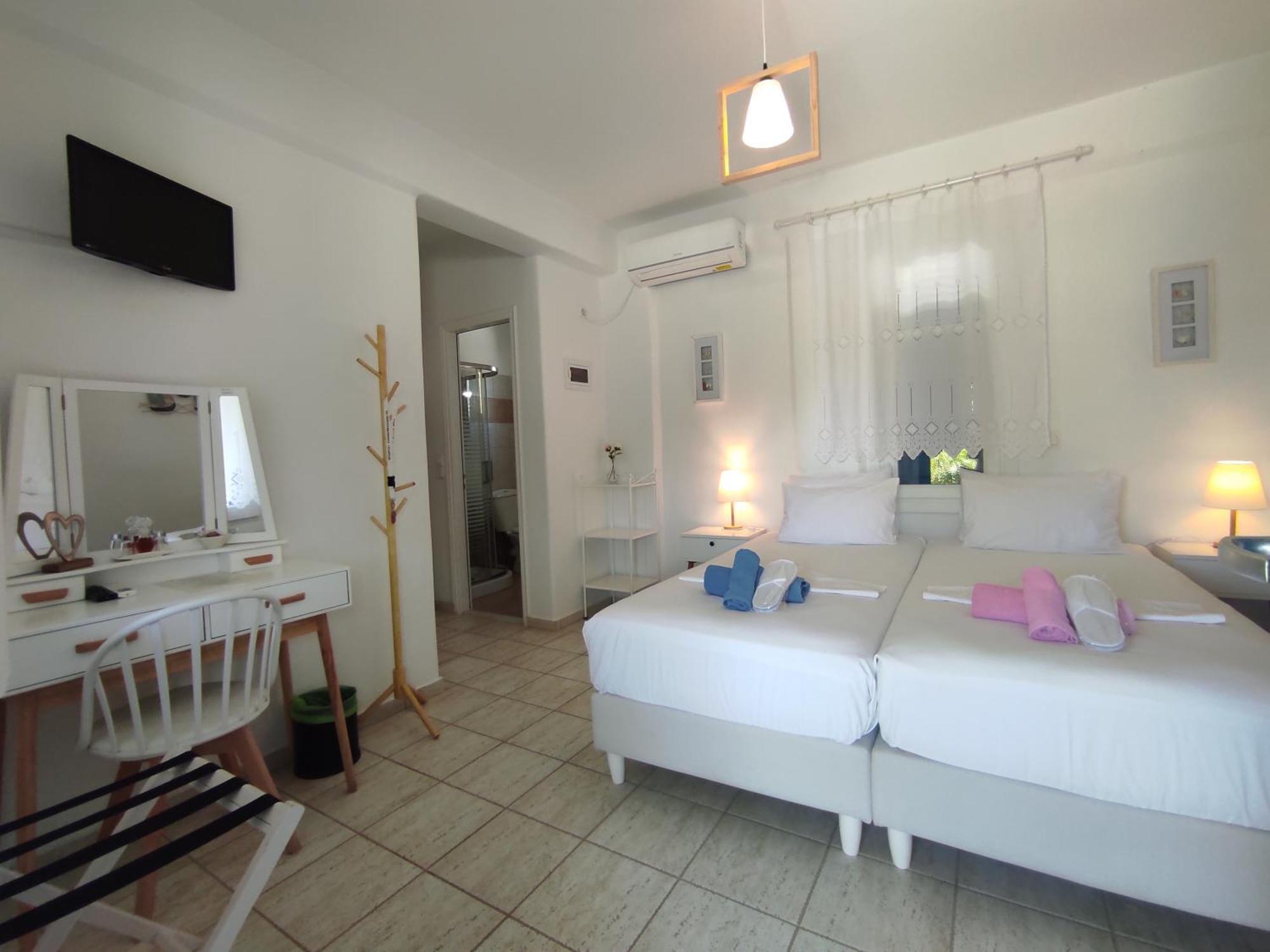 Le Grand Bleu Guest house