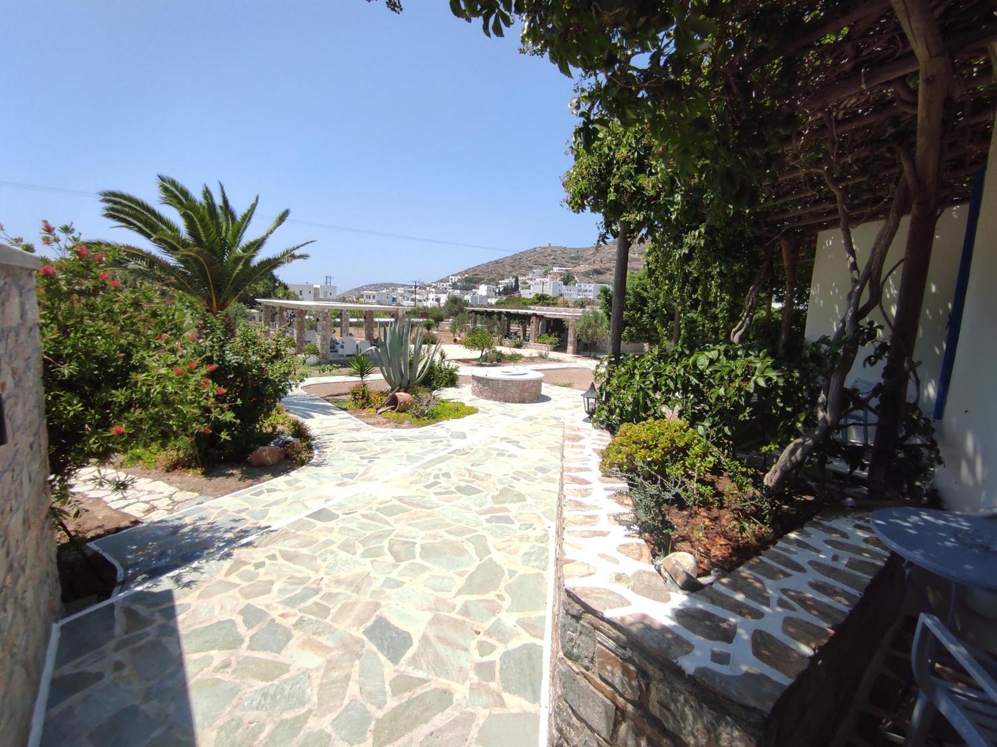 Le Grand Bleu Guest house *