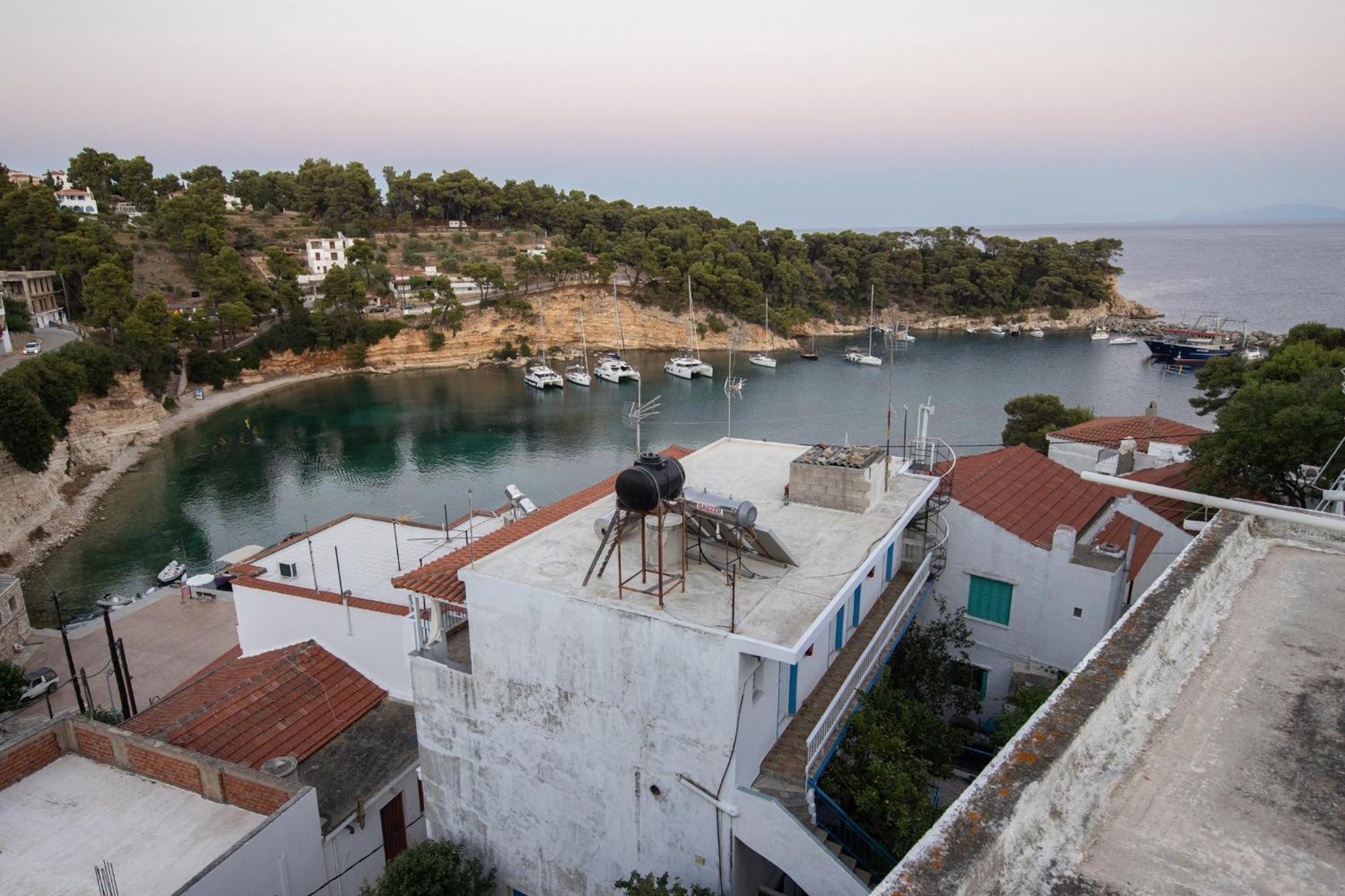 Nikos Guest house