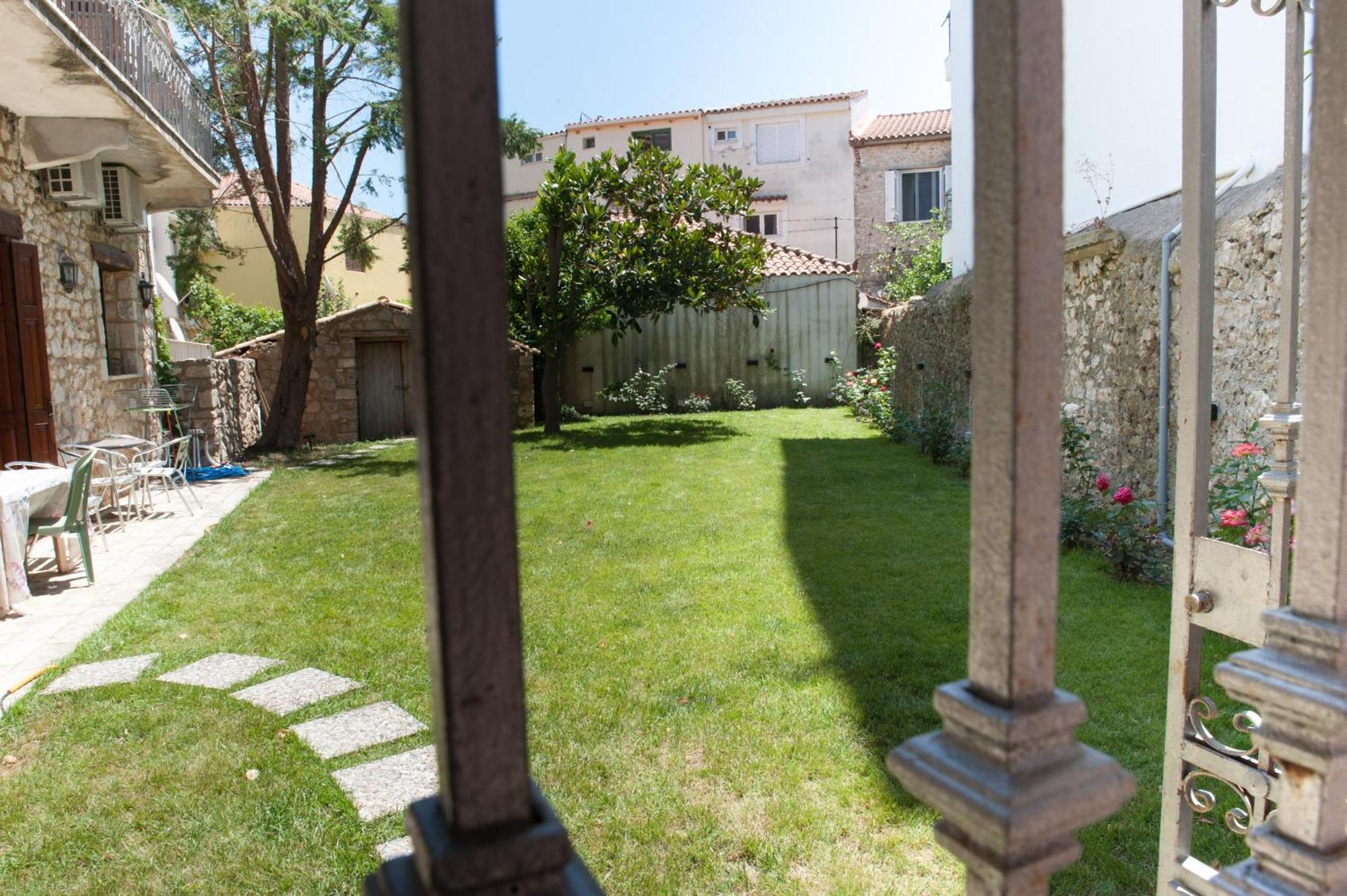 Seafront Stone Hotel Vonitsa