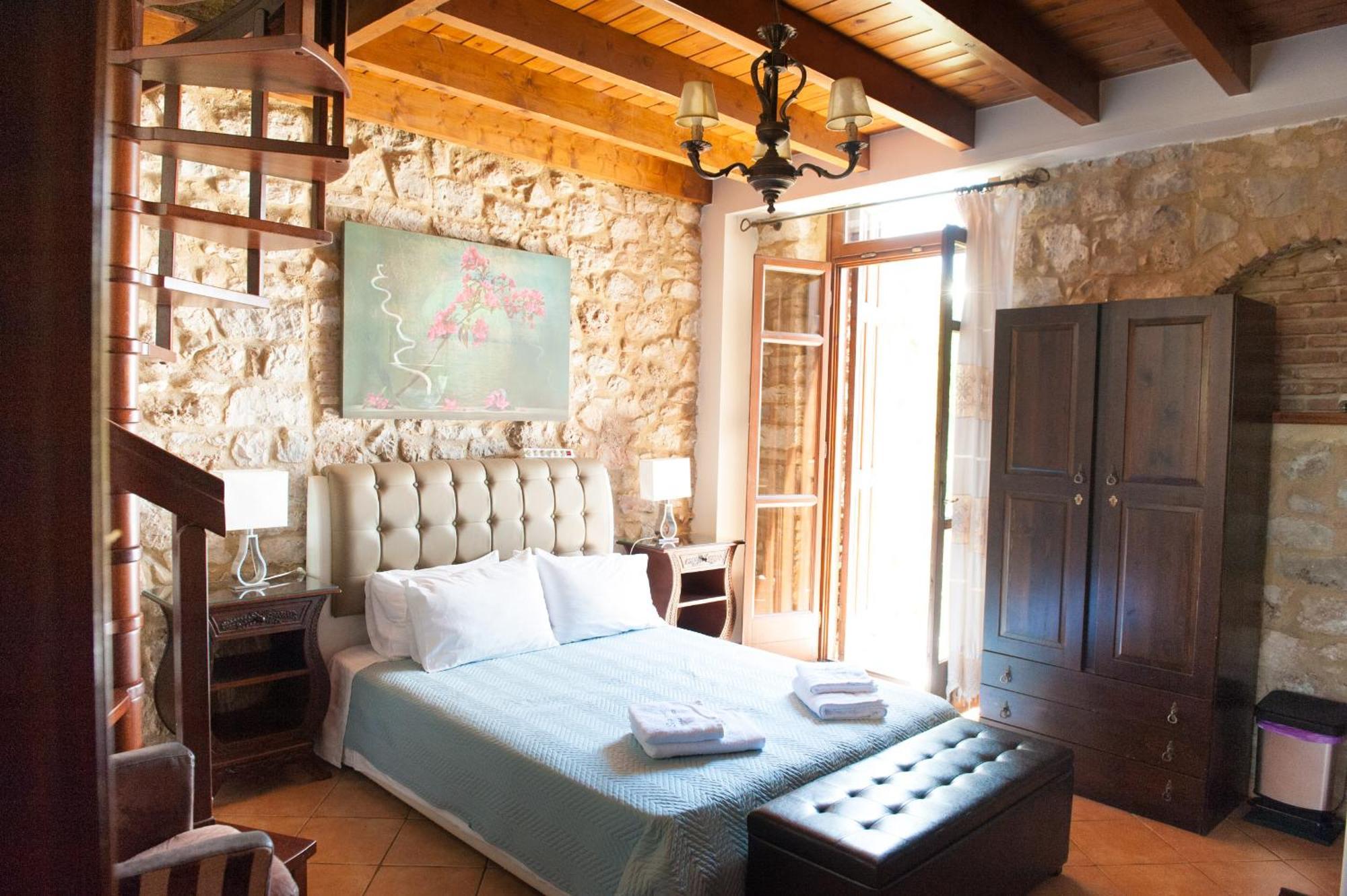 Seafront Stone Hotel Vonitsa