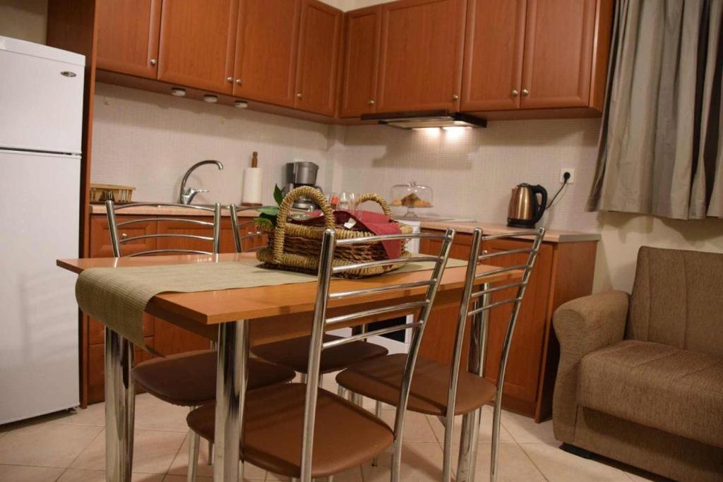 Apartment Theoni's *
