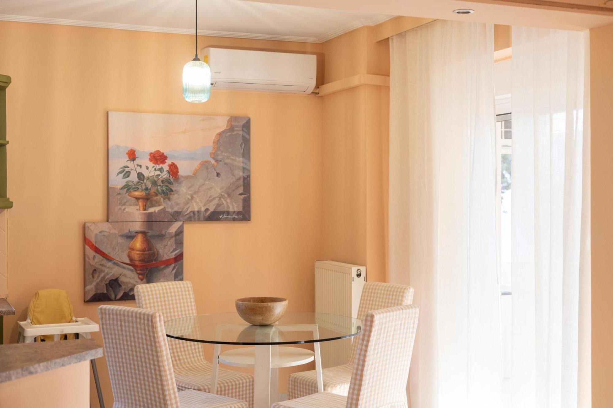 Luxury And Spacious For 6 Guests Athens