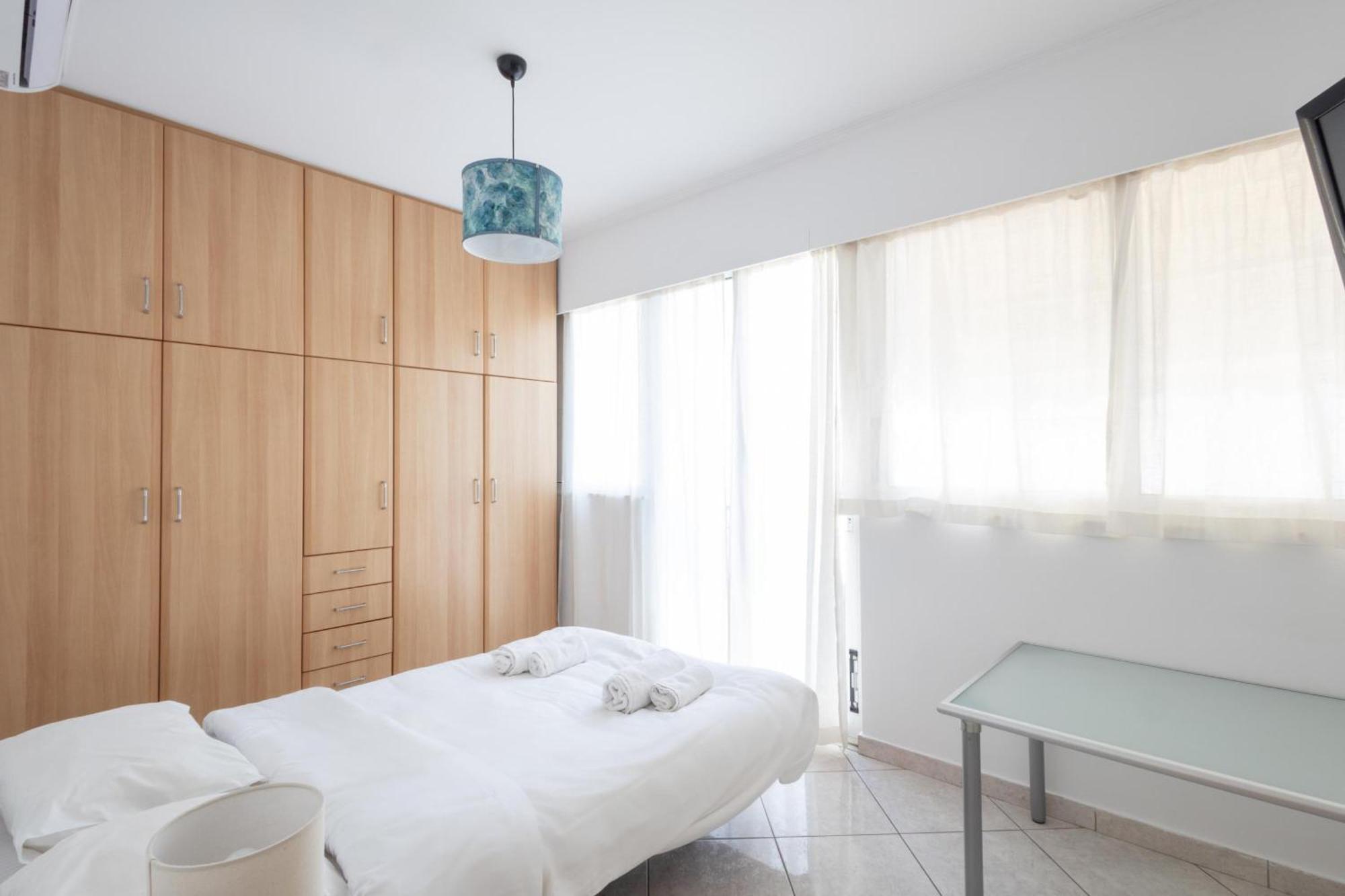 Luxury And Spacious For 6 Guests * Athens