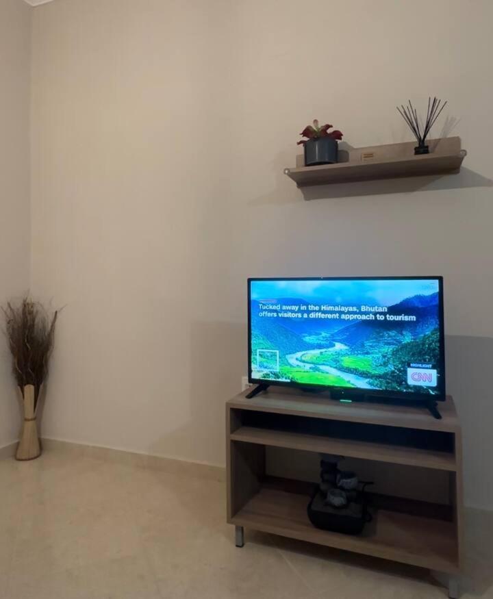 Apartment Paschali With 2 Bedrooms In Ammoudia *