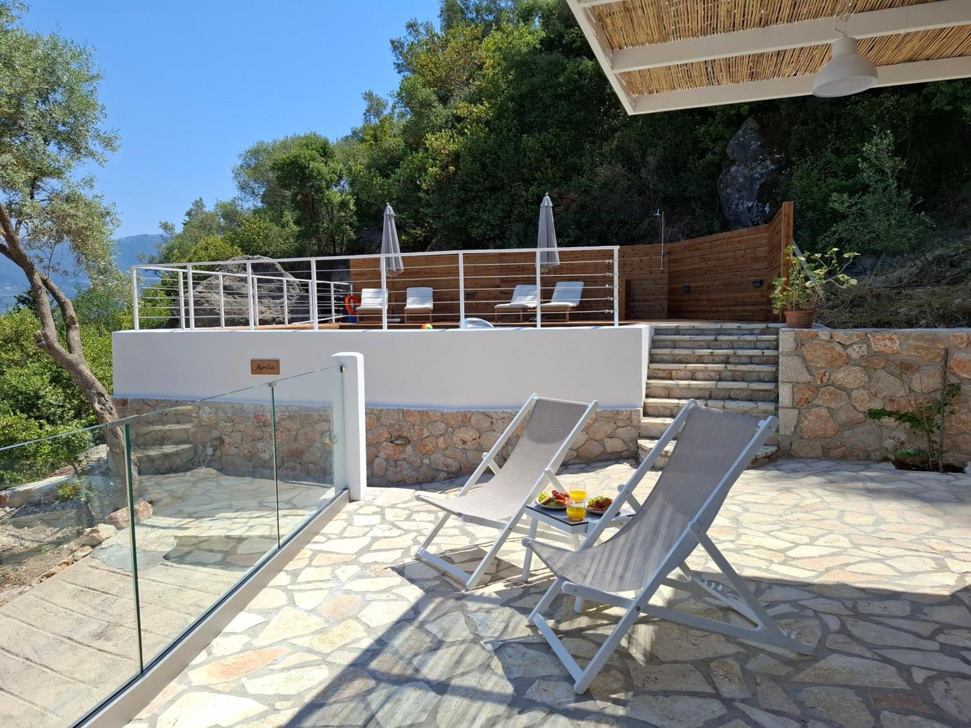 Villa Pnoes Lefkada