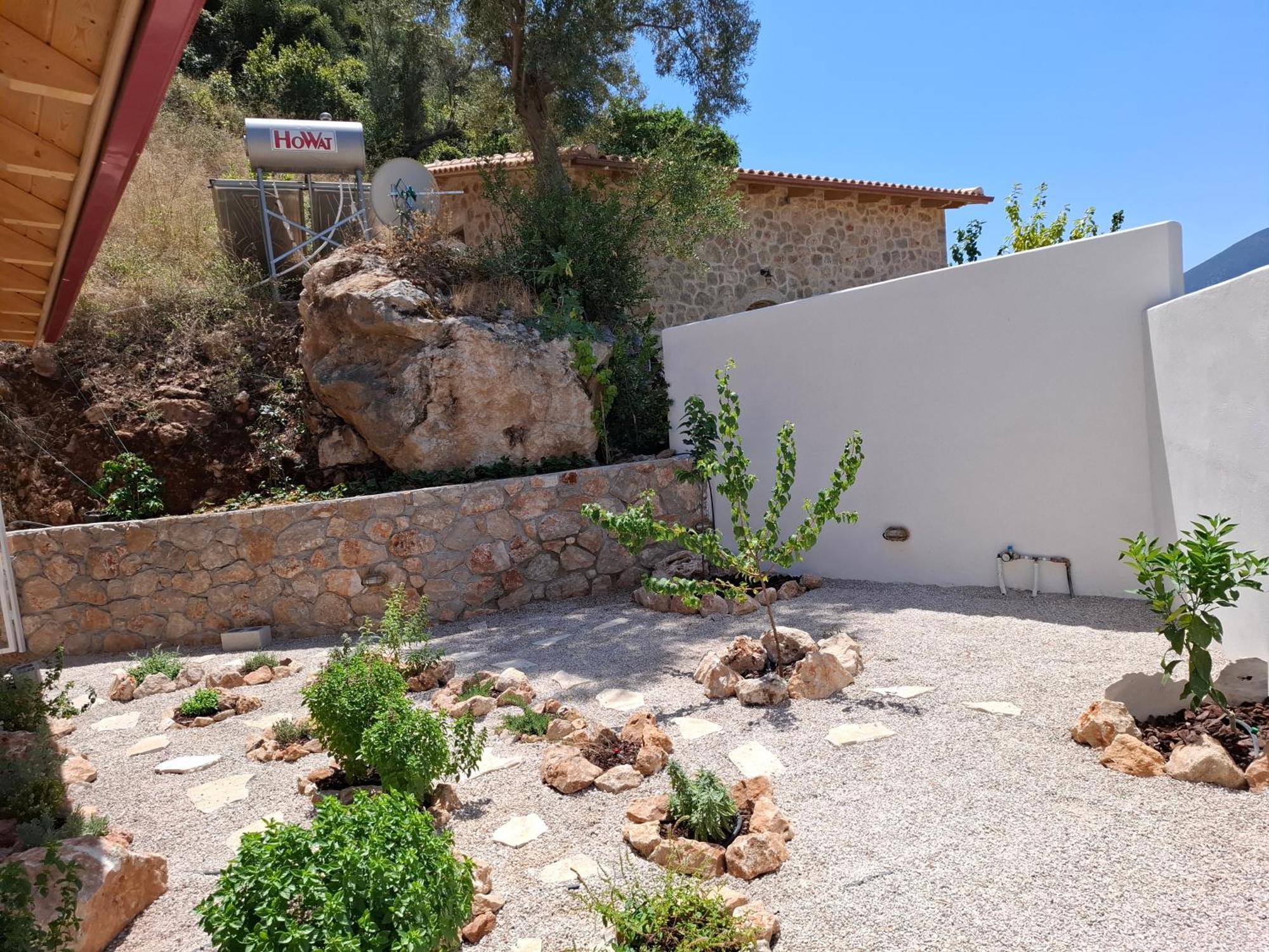 Pnoes Lefkada Villa