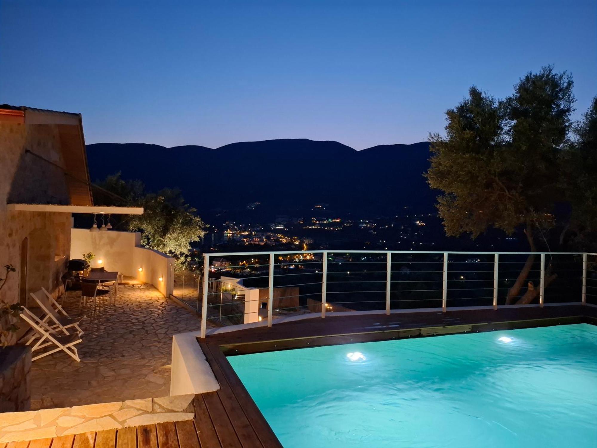 Pnoes Lefkada Vasiliki (Lefkada)
