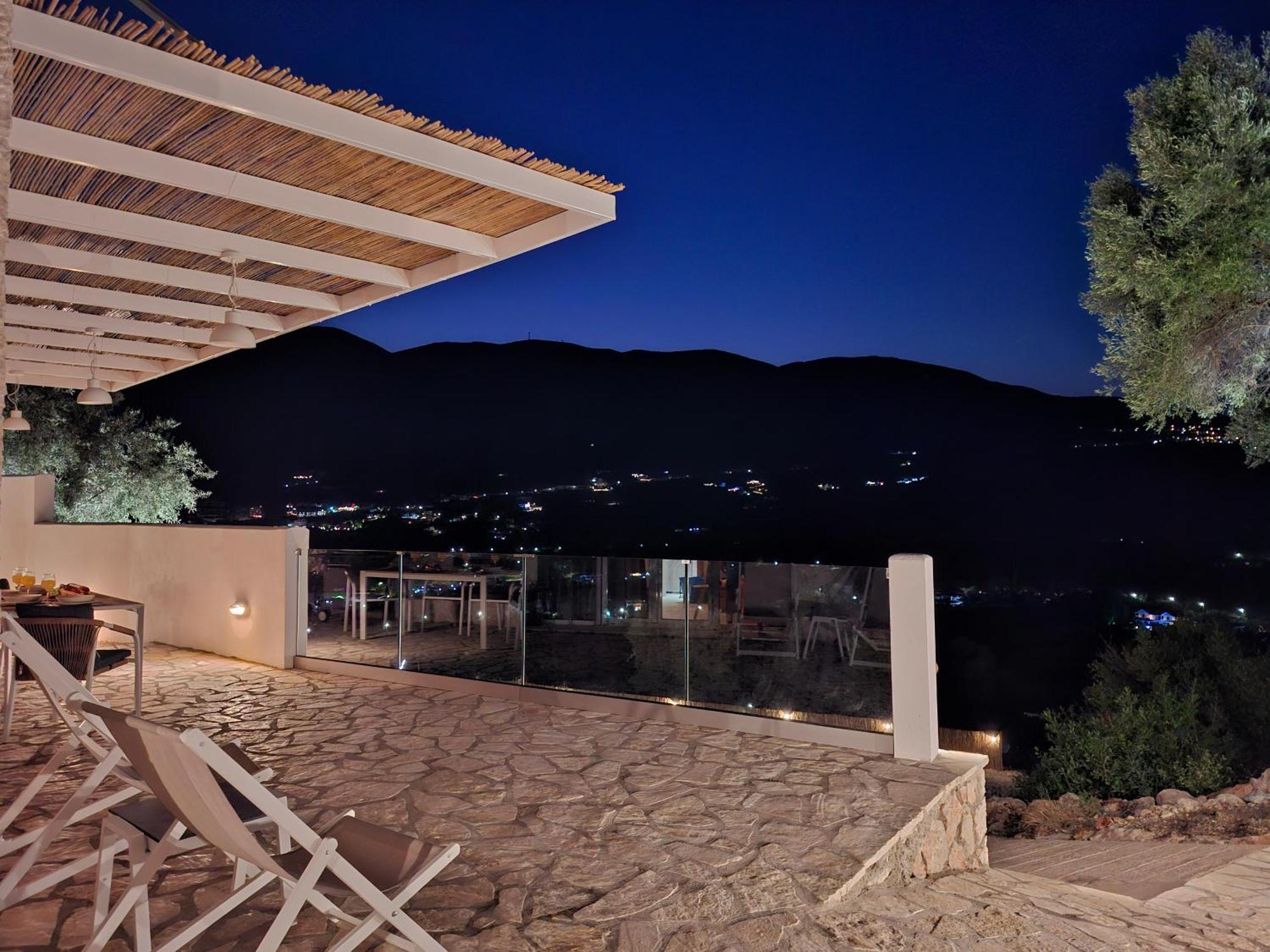 Villa Pnoes Lefkada Vasiliki (Lefkada)